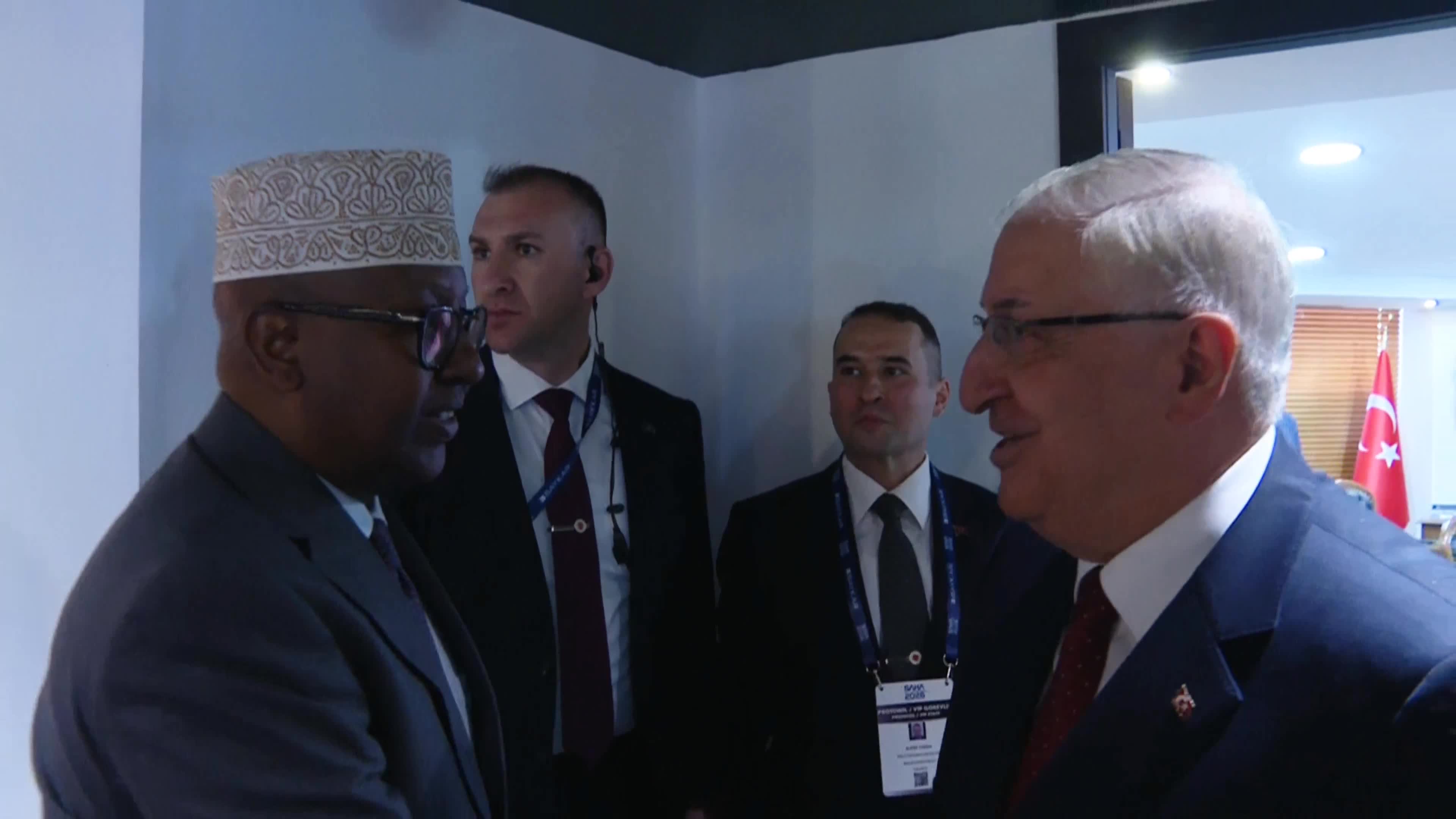 Bakan Güler, Somalili mevkidaşıyla bir araya geldi
