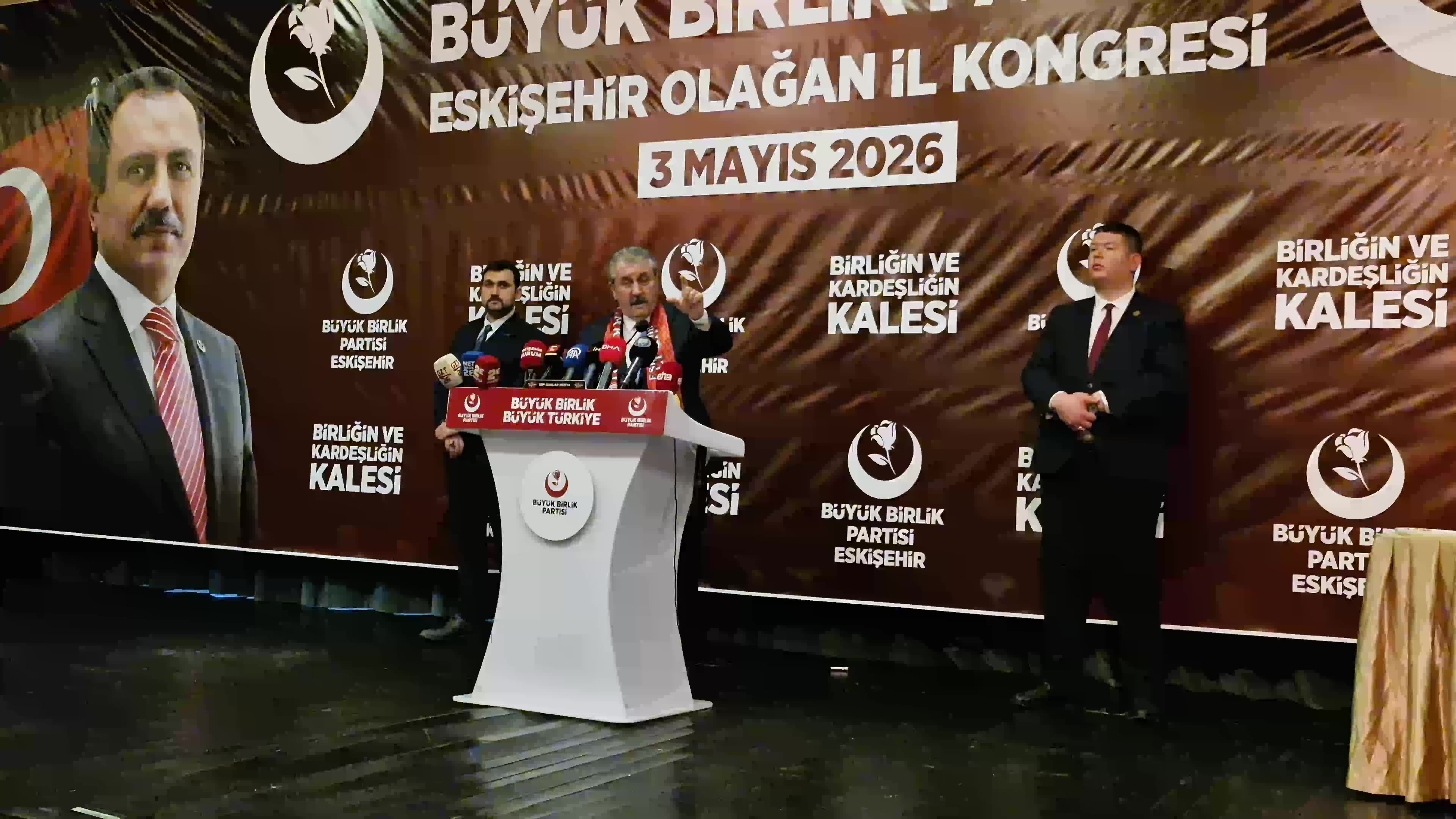 BBP Genel Başkanı Destici'den bayram ikramiyesi ve asgari ücret çağrısı: Bayram ikramiyesi 10 bin lira olmalı, asgari ücrete ara zam yapılmalı