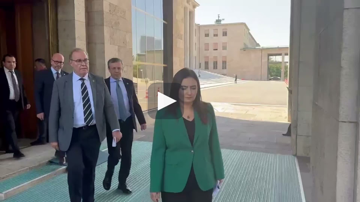 CHP'lilerden TBMM Başkanı Numan Kurtulmuş'a ziyaret