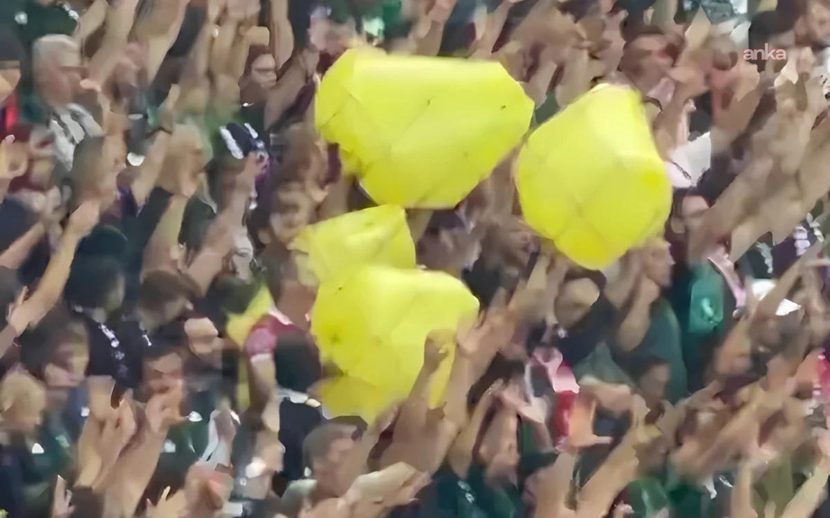 Diyarbakır Barosu'ndan Amedspor tribünlerine yönelik “sarı torba” eylemine suç duyurusu