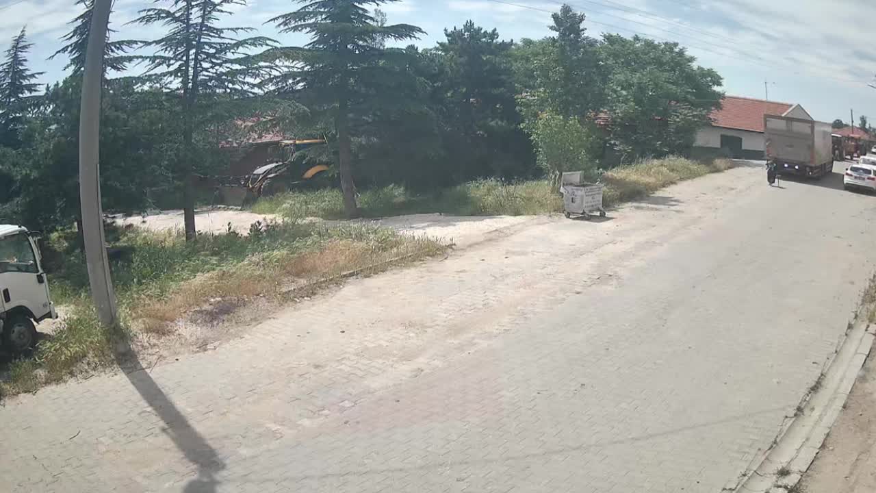 Kırıkkale’de yaşlı kadının ölümüne neden olan kaza anı kameraya yansıdı