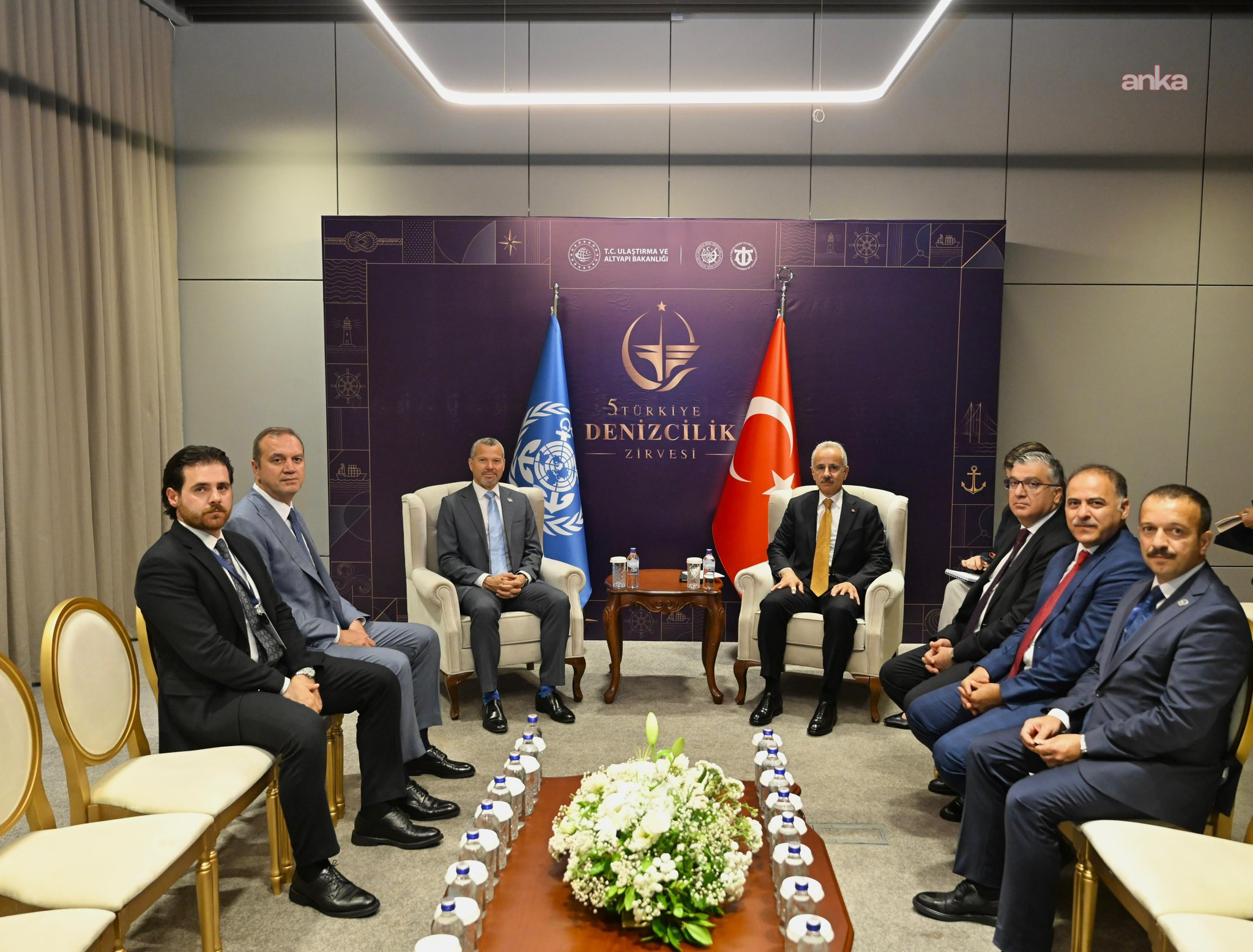 Ulaştırma Bakanı Uraloğlu’ndan 5'inci Türkiye Denizcilik Zirvesi’nde yoğun diplomasi trafiği