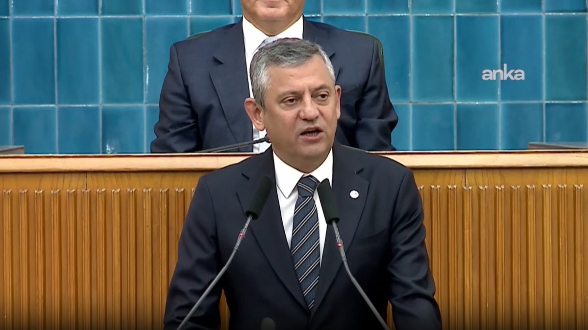 Özgür Özel: "YENİ Parti’nin üye sayısı bu sabah 753 bine ulaştı"
