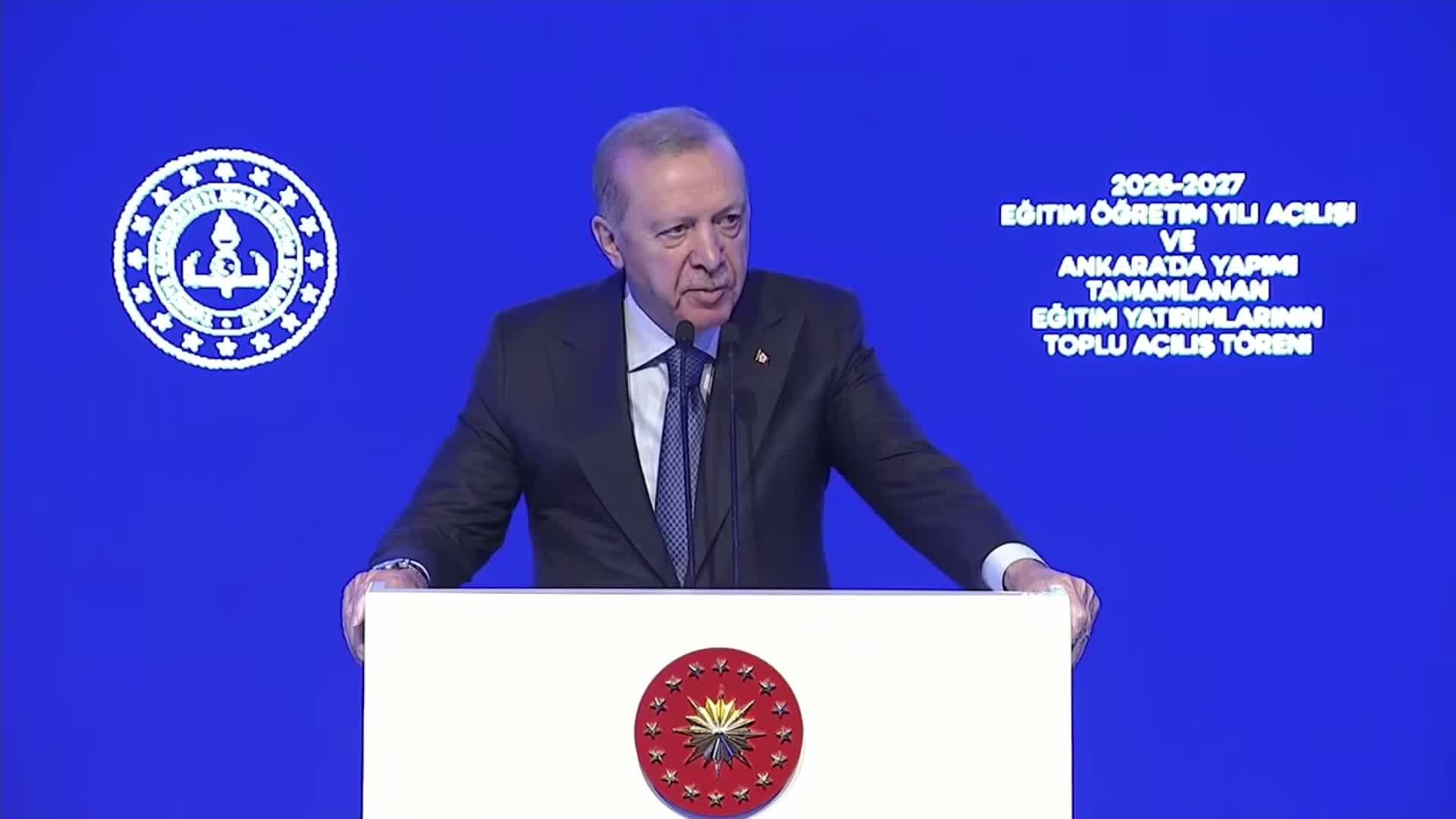 Cumhurbaşkanı Erdoğan: "Türkiye Yüzyılı Maarif Modeli ile yetkin ve erdemli bir nesil yetiştirmeyi hedefliyoruz"