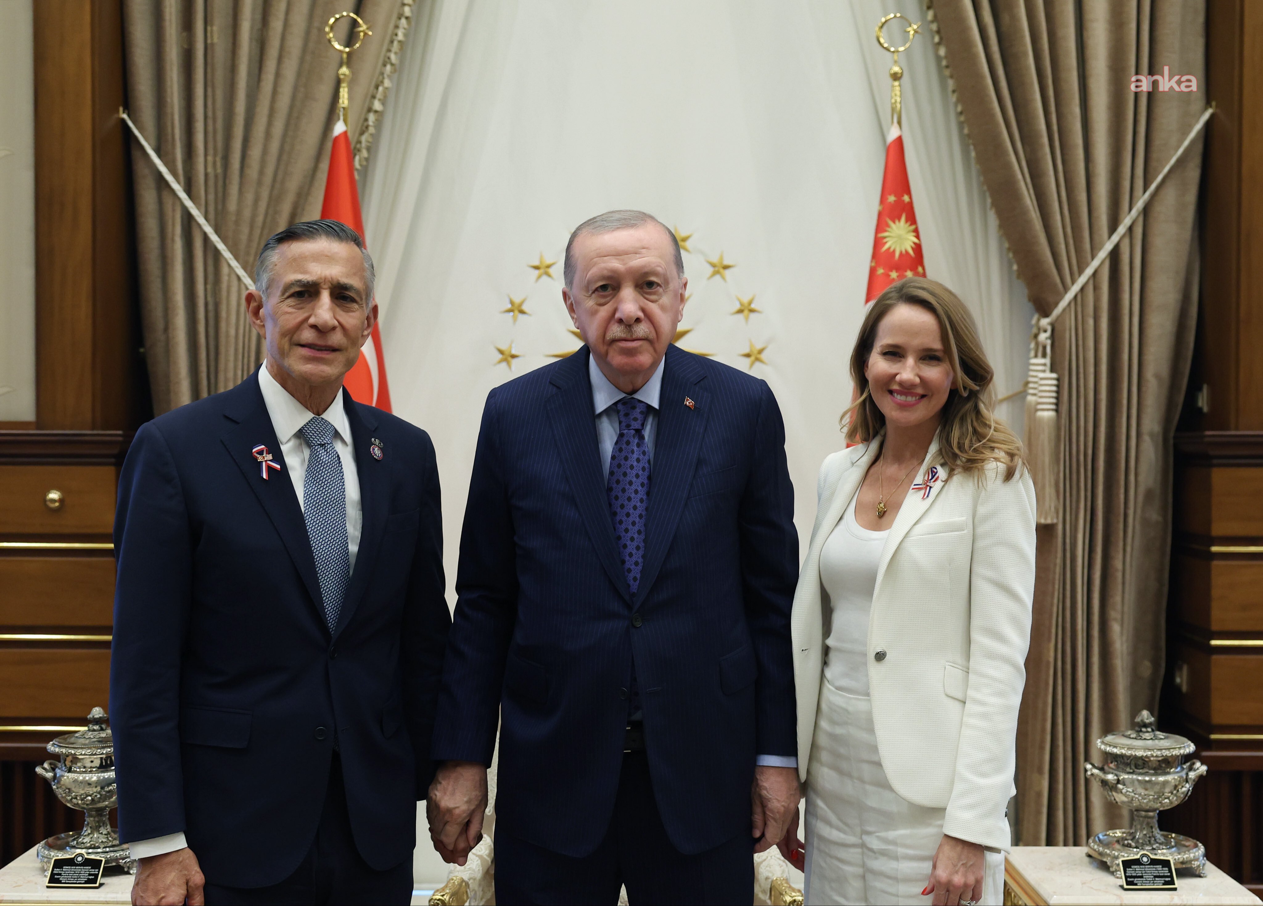 Cumhurbaşkanı Erdoğan, ABD Temsilciler Meclisi Üyesi Issa'yı kabul etti