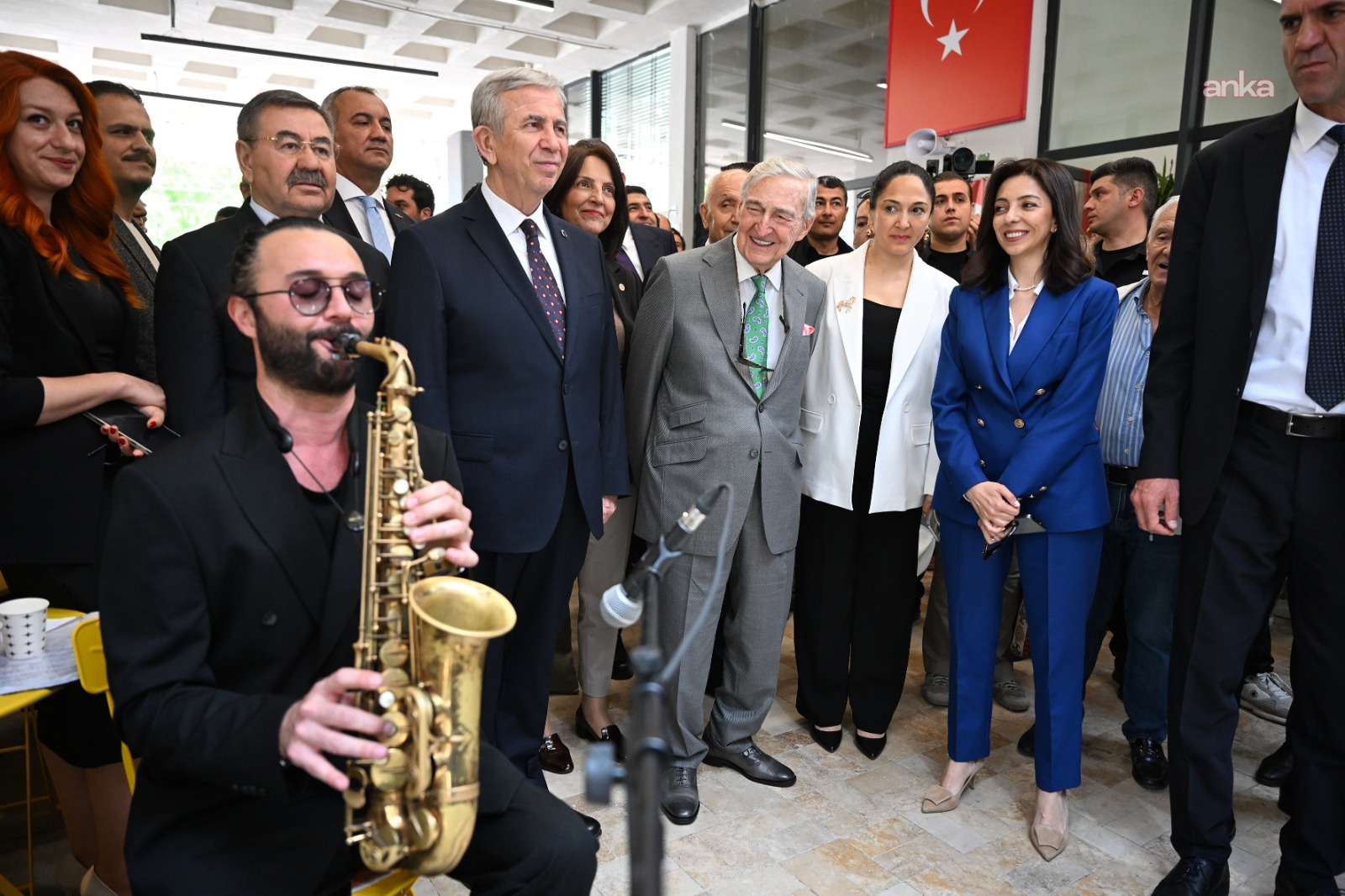 ABB ile Mustafa Rahmi Koç iş birliğiyle hazırlanan "Beygir Gücü" sergisi açıldı