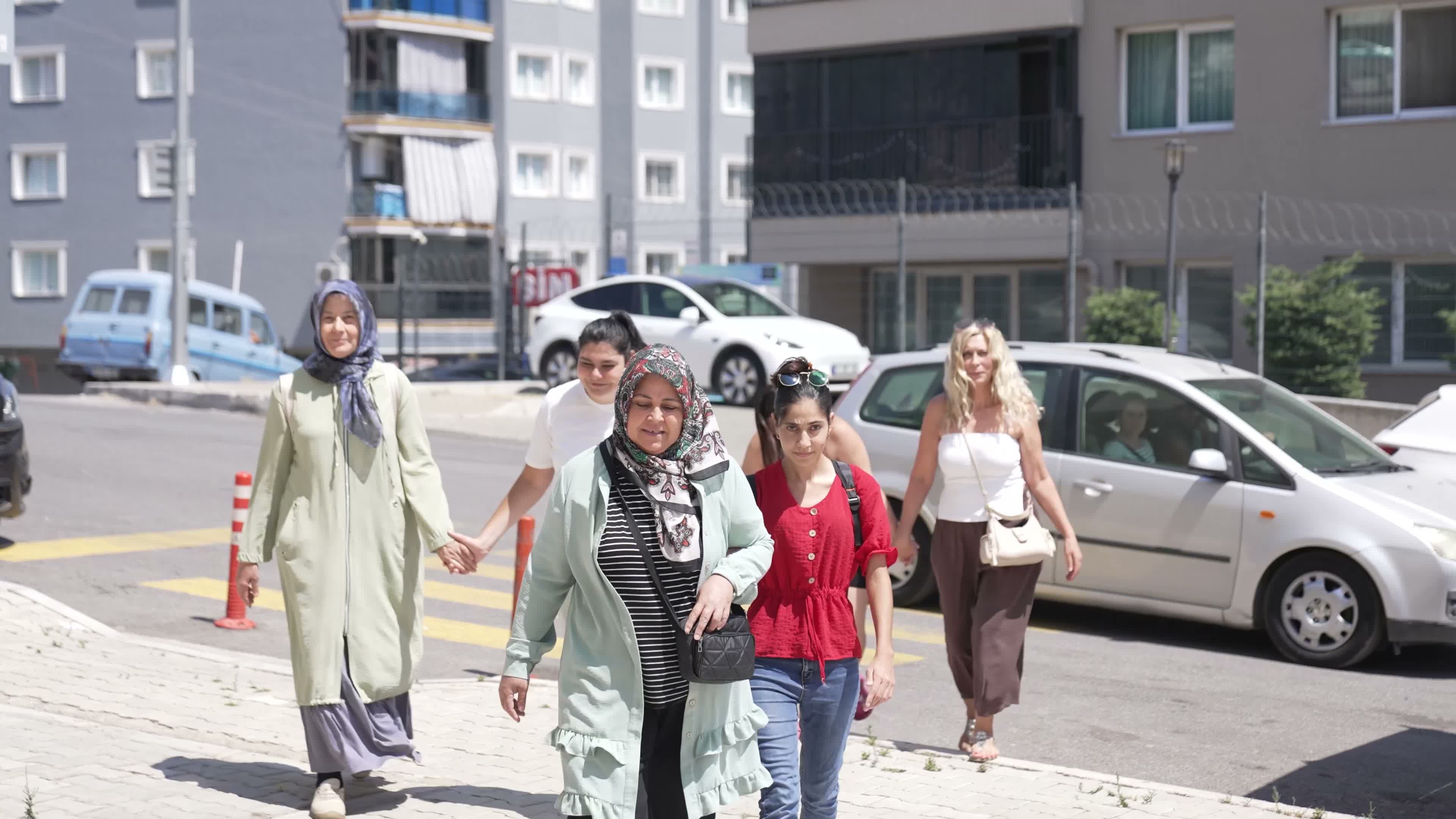 İzmir Büyükşehir Belediyesi’nden anneler için "Dayanışma Mutfağı"