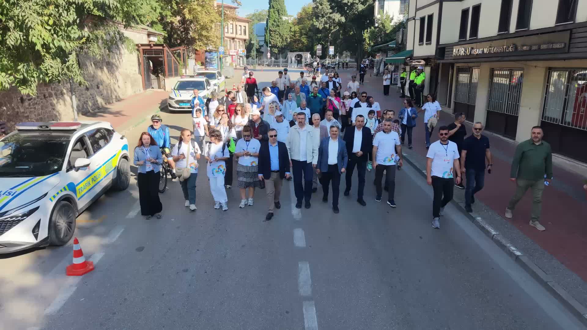 Bursa'da "Arabasız Bir Gün, Hareketli Bir Kent" etkinliği: Atatürk Caddesi yayalara açıldı