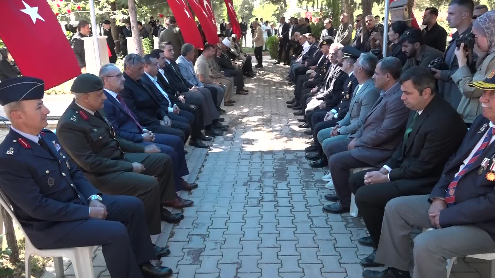 Malatya'da bayram öncesi şehitler ziyaret edildi