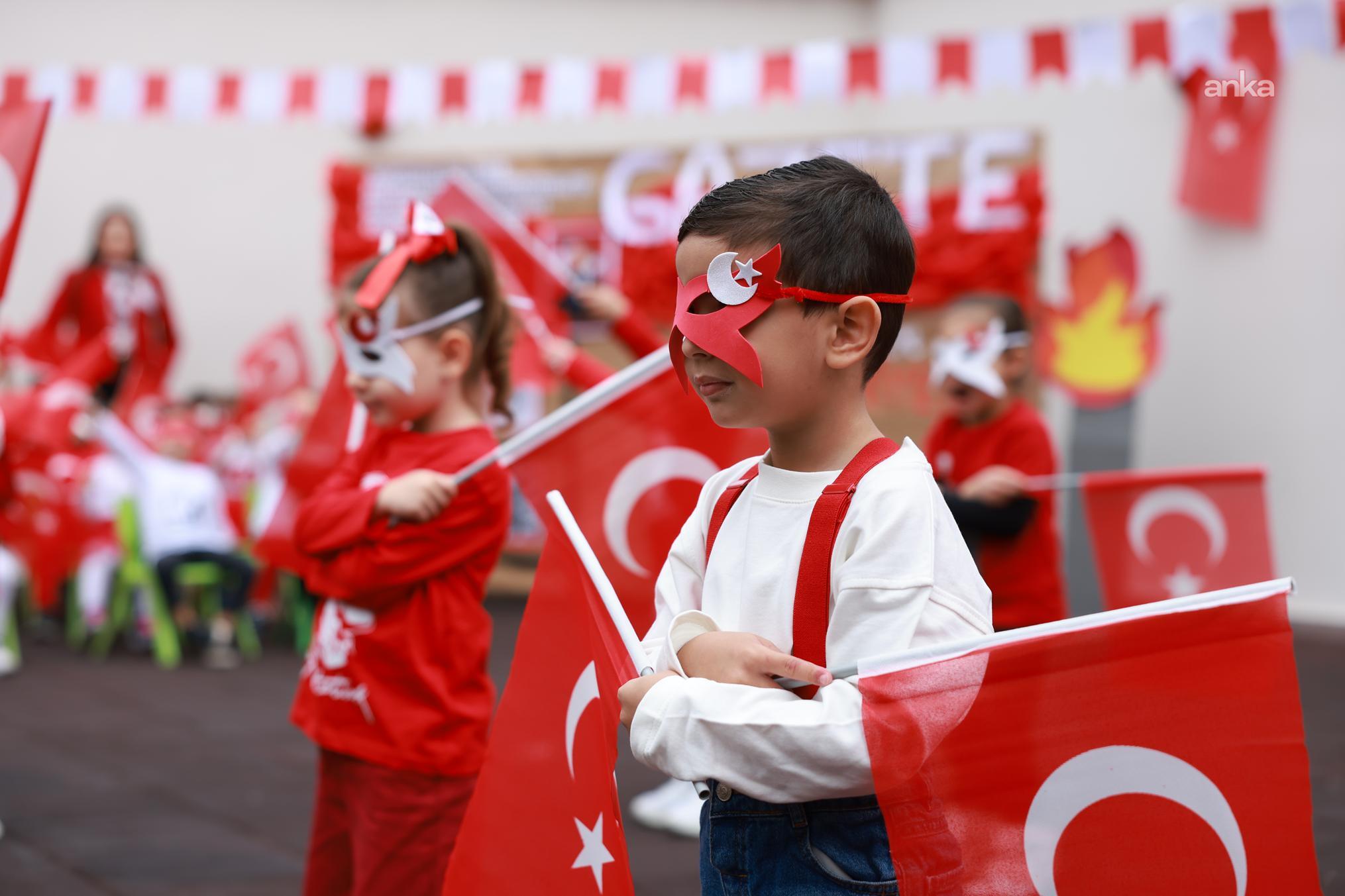 Şehzadeler Belediyesi Çocuk Evlerinde "29 Ekim Cumhuriyet Bayramı" coşkusu