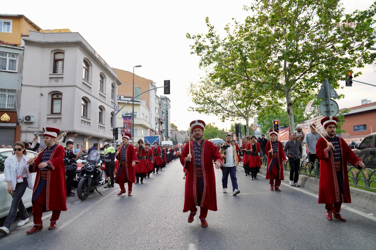 Fetih Korteji Tarihi Yarımada’da yürüyor