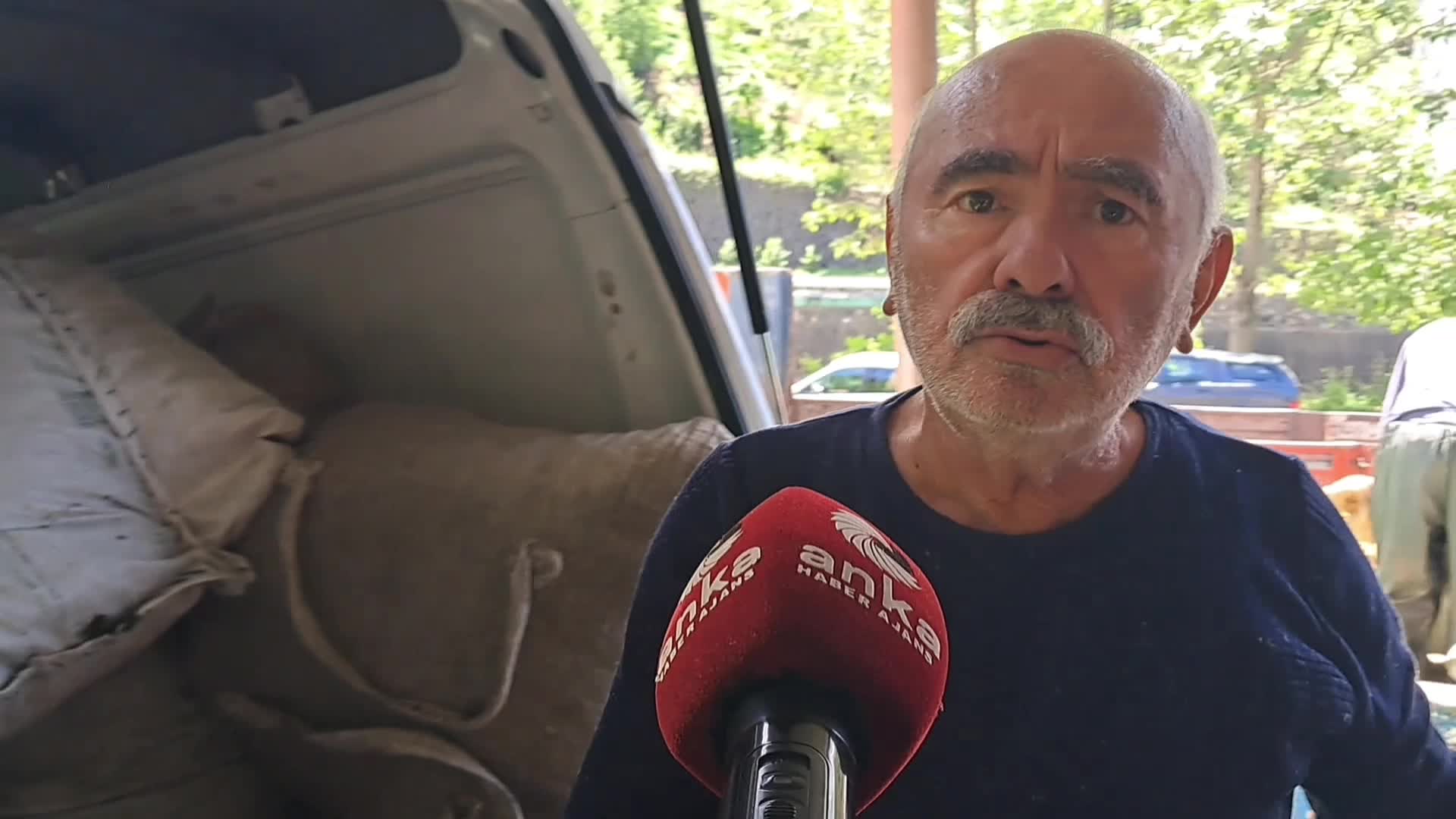 Artvin Hopa’da çay üreticilerinden tepki: “Çayımızı satmak için yalvarıyoruz”