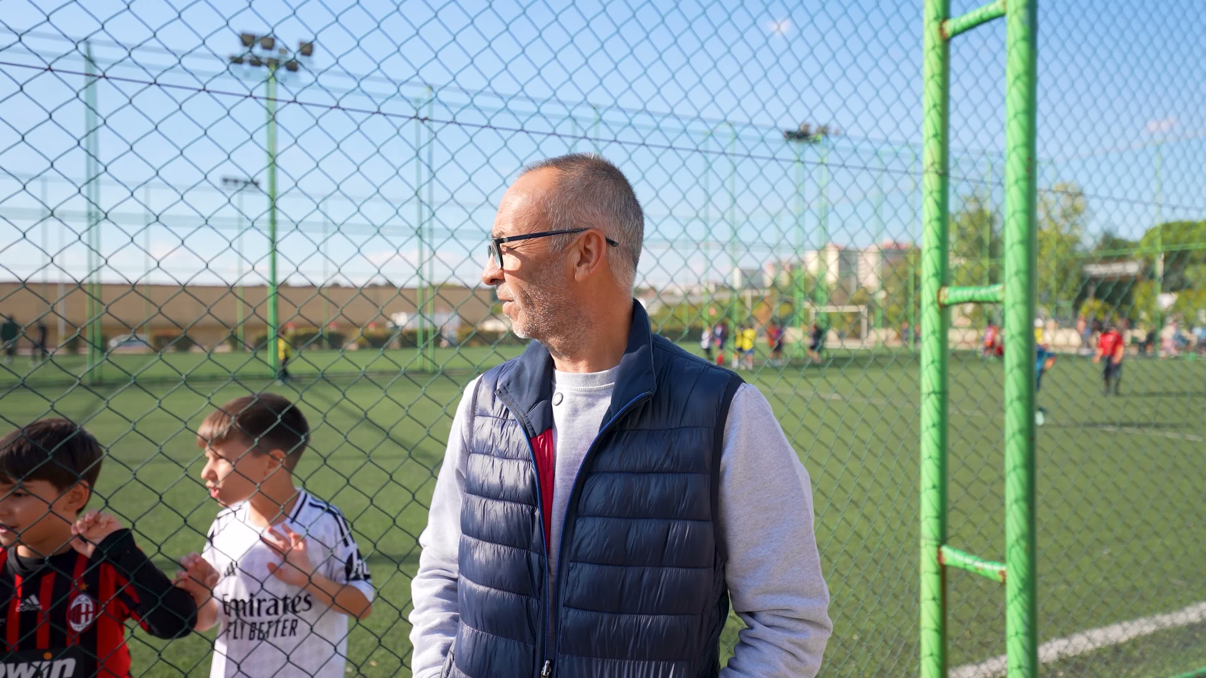 Buca Belediyesi'nden çocuklara ücretsiz futbol eğitimi: Minik yetenekler sahaya çıkıyor