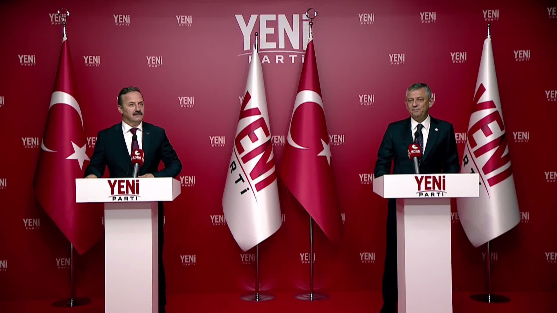 YENİ Parti-Anahtar Parti görüşmesi... Özgür Özel: “Mansur Bey’in istifasını butlan yönetimine koyduğu mesafenin tutarlı devamı olarak değerlendiriyoruz”