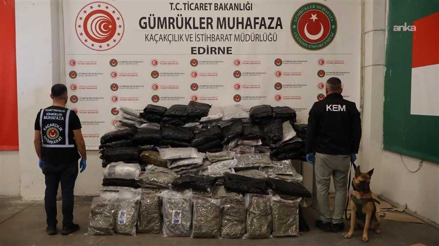 Beş operasyonda 587 bin 760 adet hap ve 337 kilo uyuşturucu yakalandı