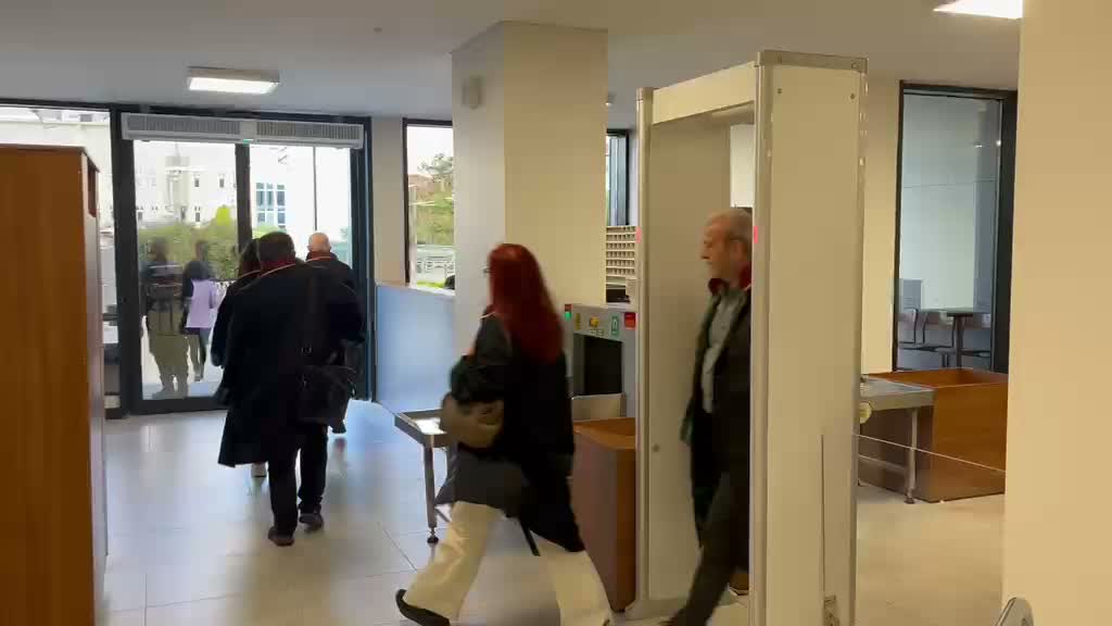 İBB Davası'nda 92'inci gün... İstanbul Barosu Başkanı İbrahim Kaboğlu'nun söz talebi reddedildi, avukatlar salonu terk etti