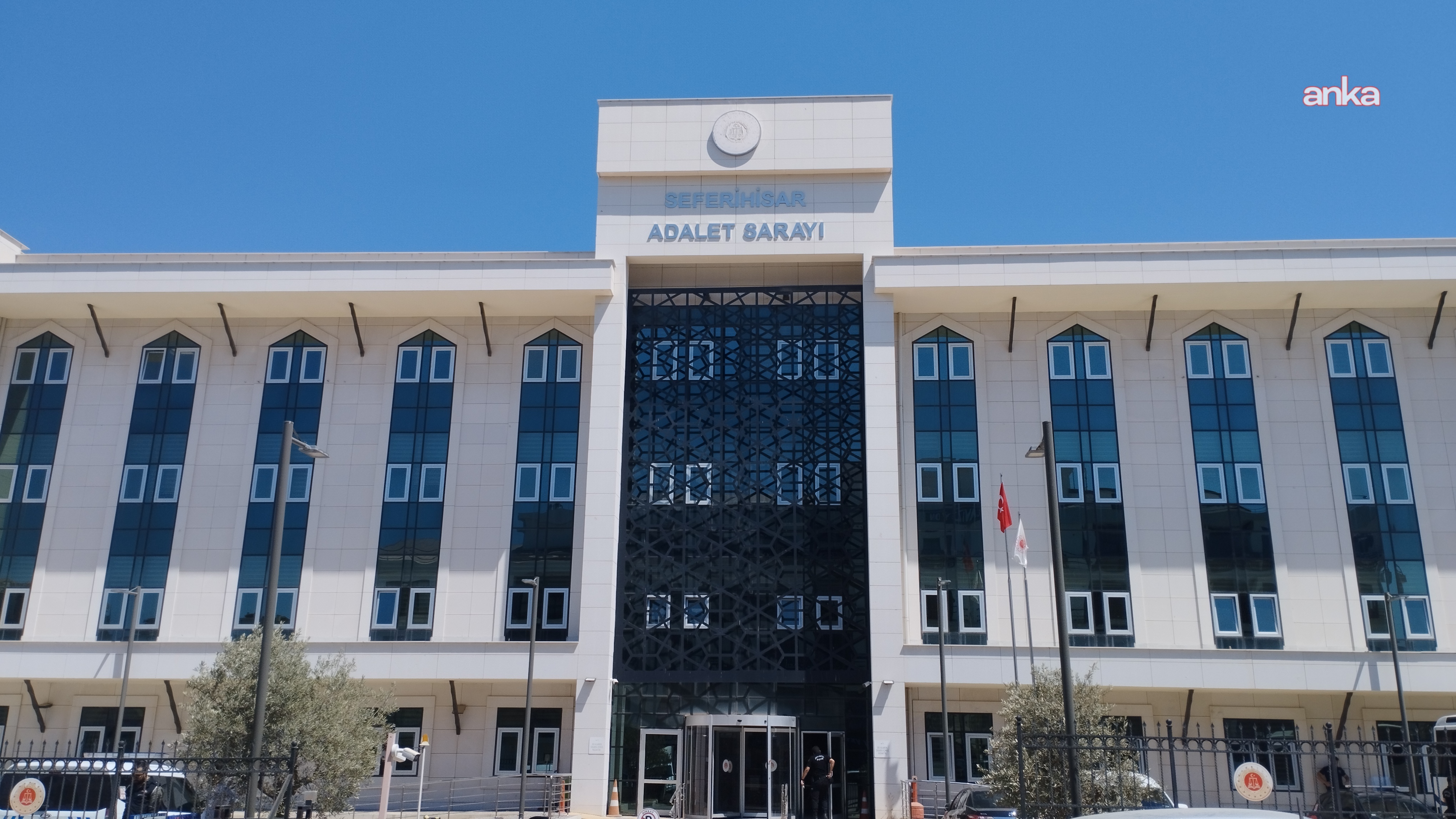 Seferihisar Belediyesi'ne yönelik soruşturmada 1 şüpheli tutuklandı