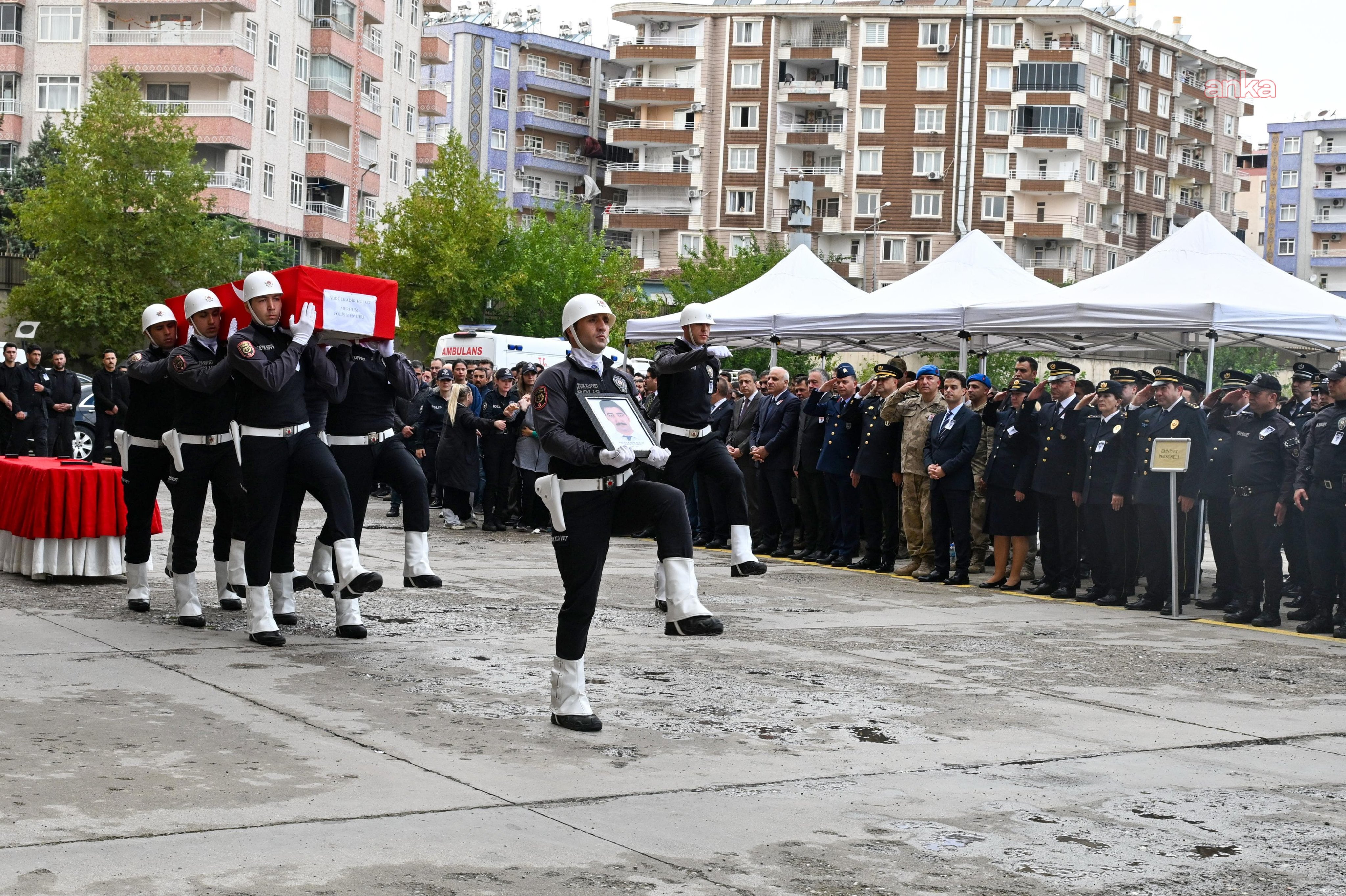 Diyarbakır’da kalp krizi sonucu yaşamı yitiren polis için tören düzenlendi