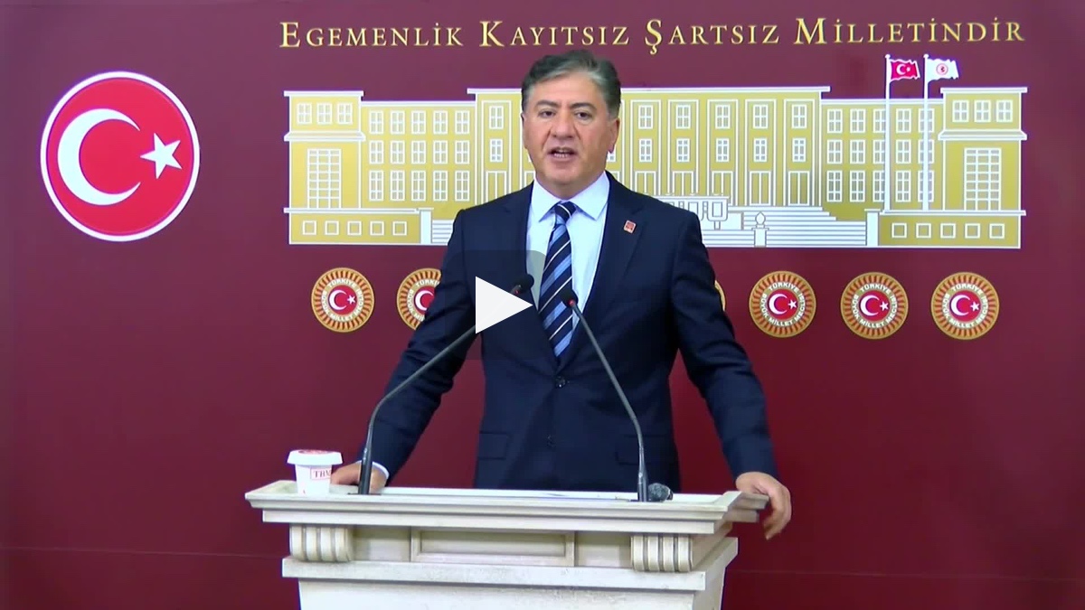 CHP'li Emir: Kurultayın yapılması için salt çoğunluk sağlandığında Genel Başkanın elinde seçenek yoktur