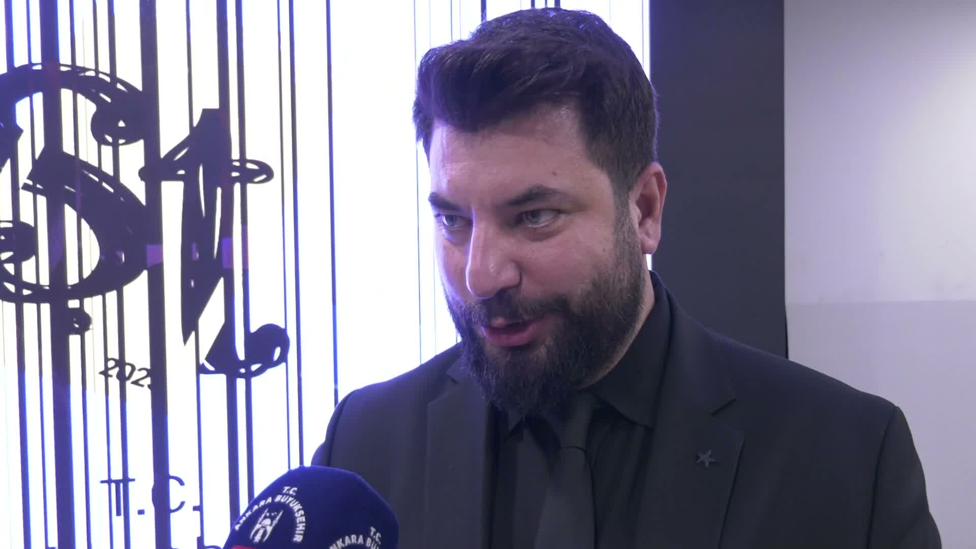 Ankara Büyükşehir Belediyesi Şehir Tiyatroları yeni sezonu "3 Jokerli Konken" ile açtı