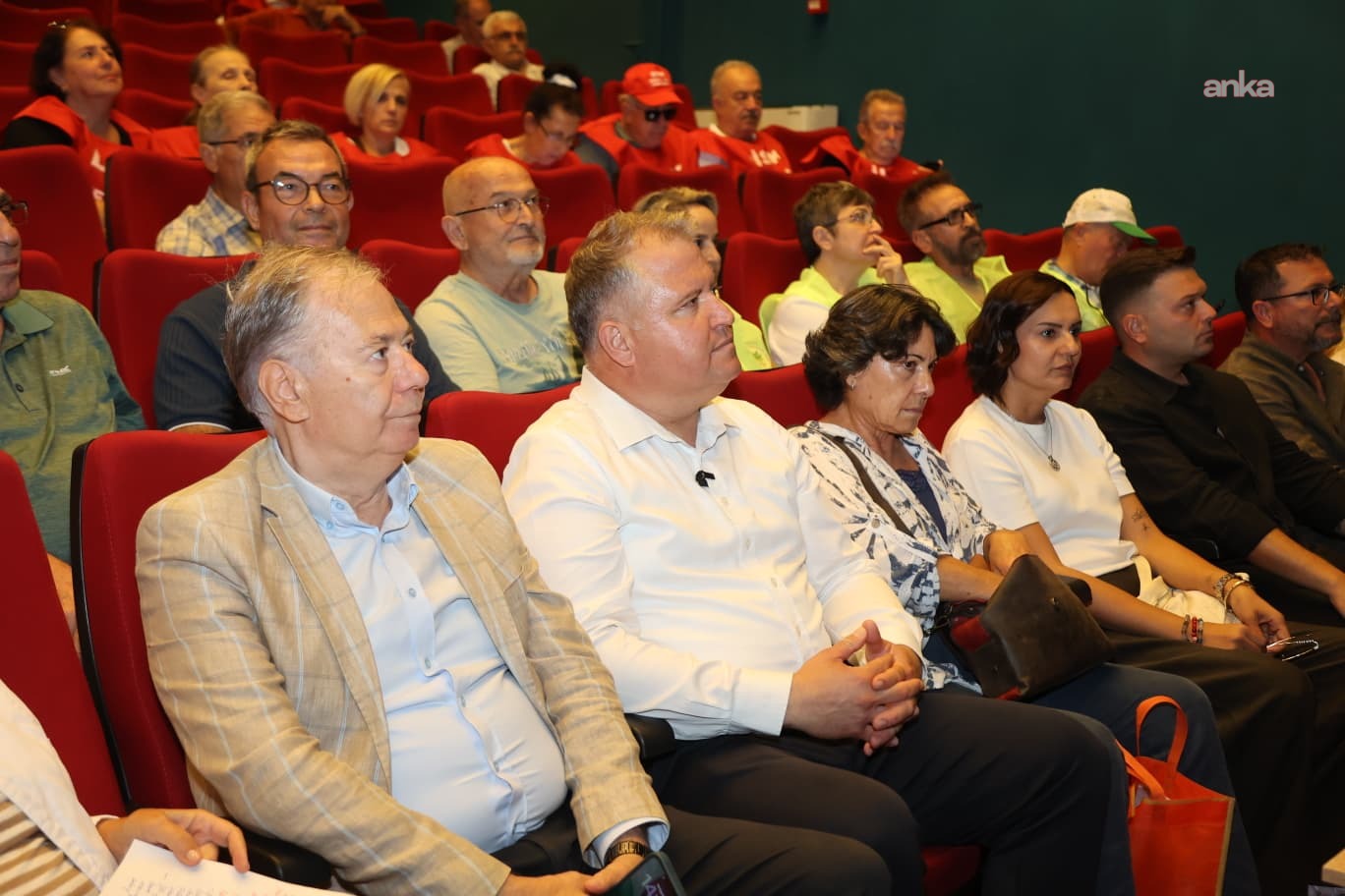 Urla’da otoyolların özelleştirilmesine karşı ortak ulaşım çağrısı