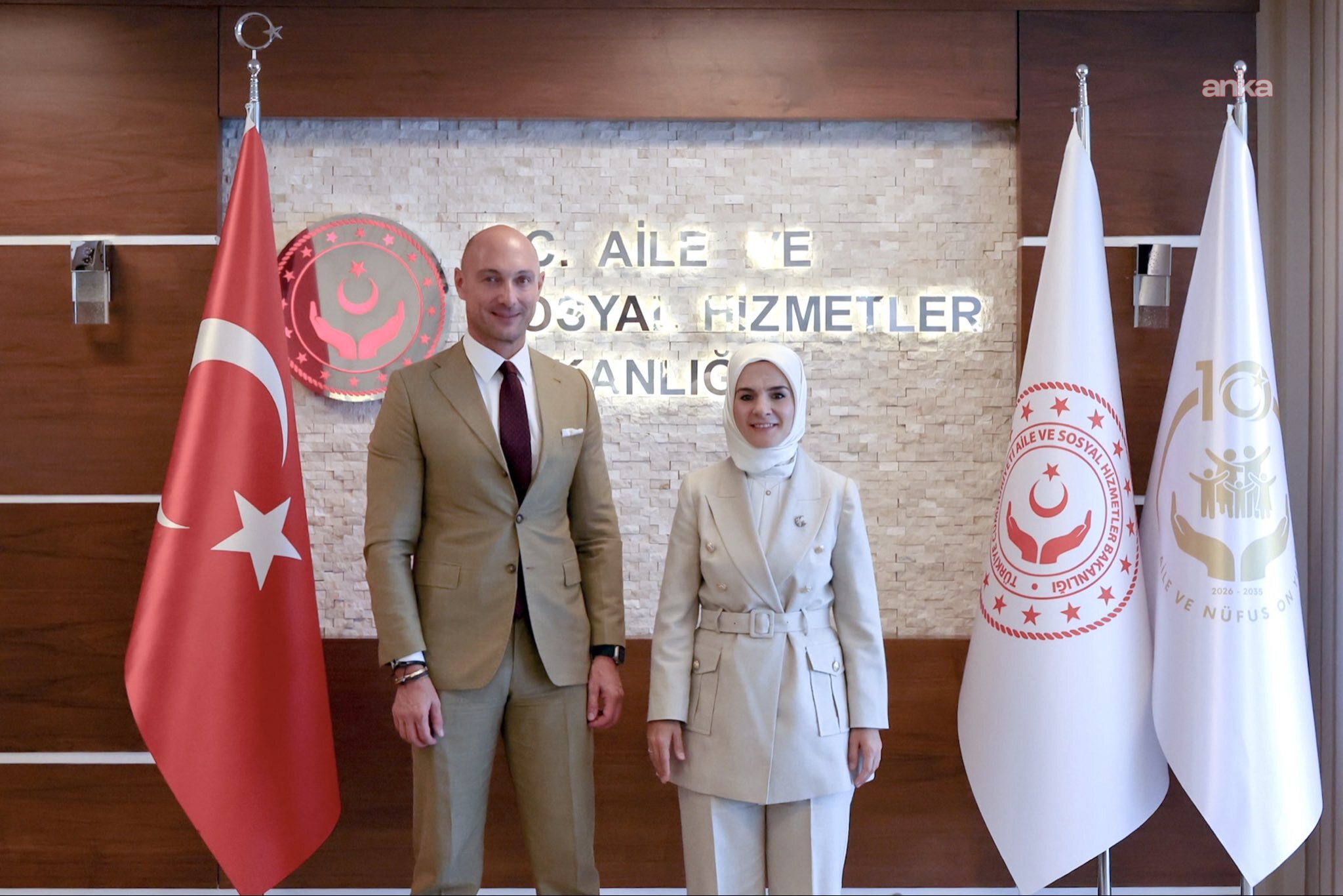 Bakan Göktaş, UNICEF Türkiye Temsilcisi Marchi ile görüştü