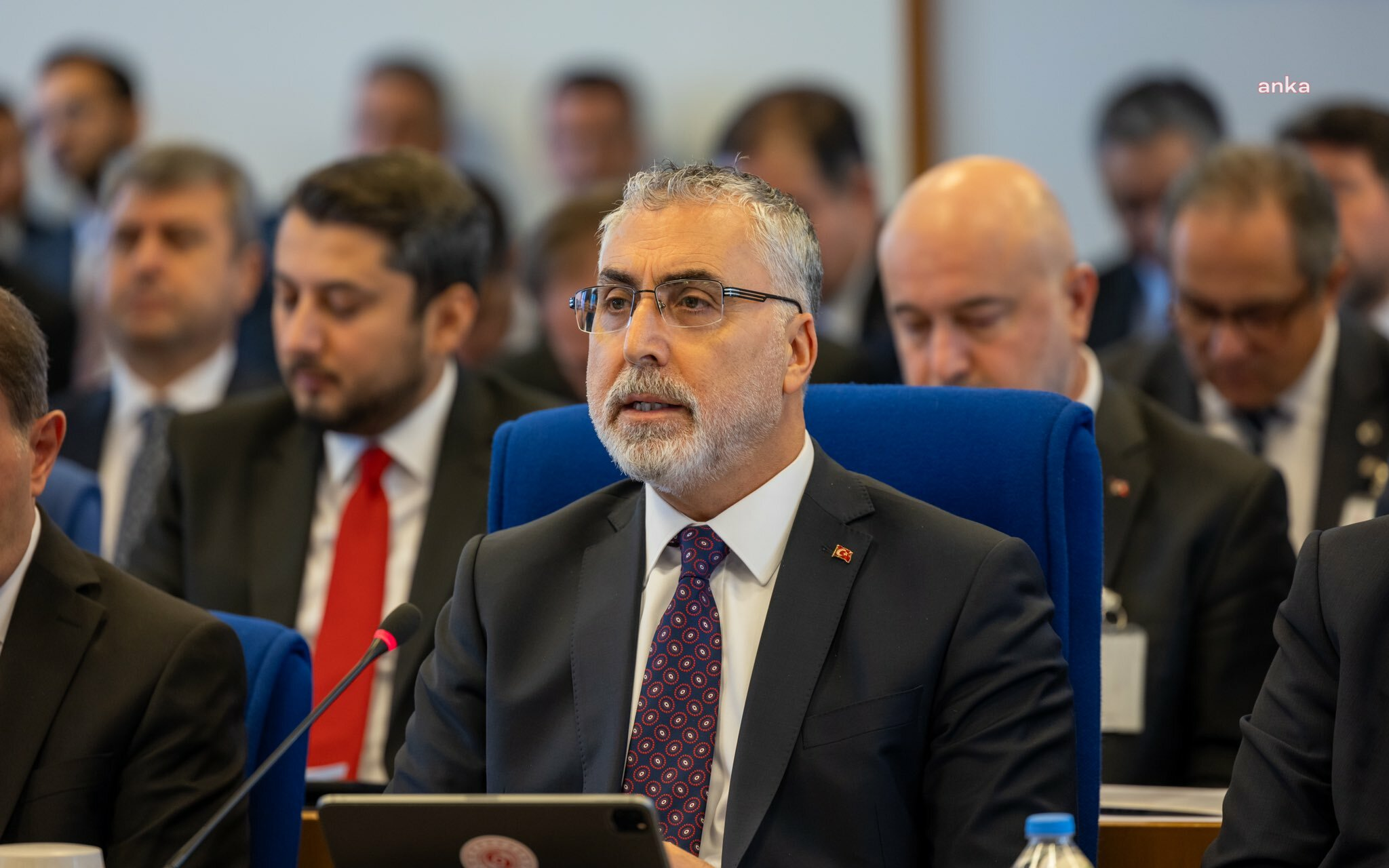 Bakan Işıkhan: "İşsizlik oranı 2005 yılından itibaren en düşük seviyesine geriledi"