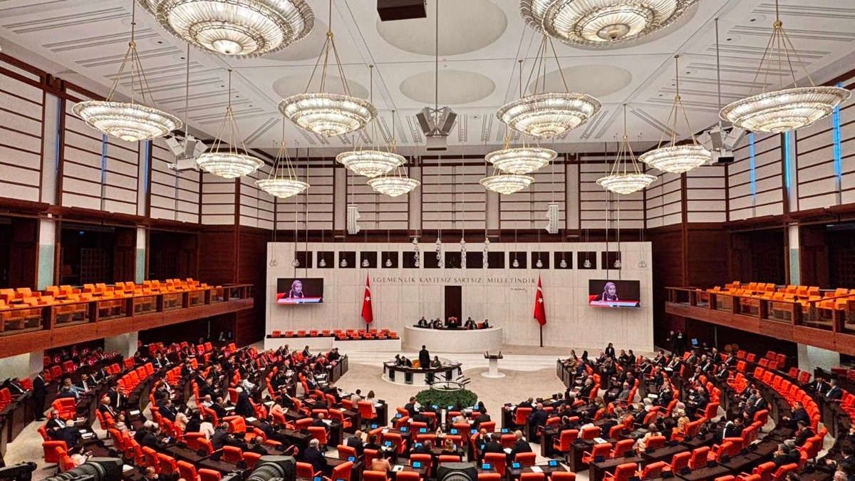 TBMM Genel Kurulu, "çerçeve yasa" teklifi görüşmeleri için toplandı