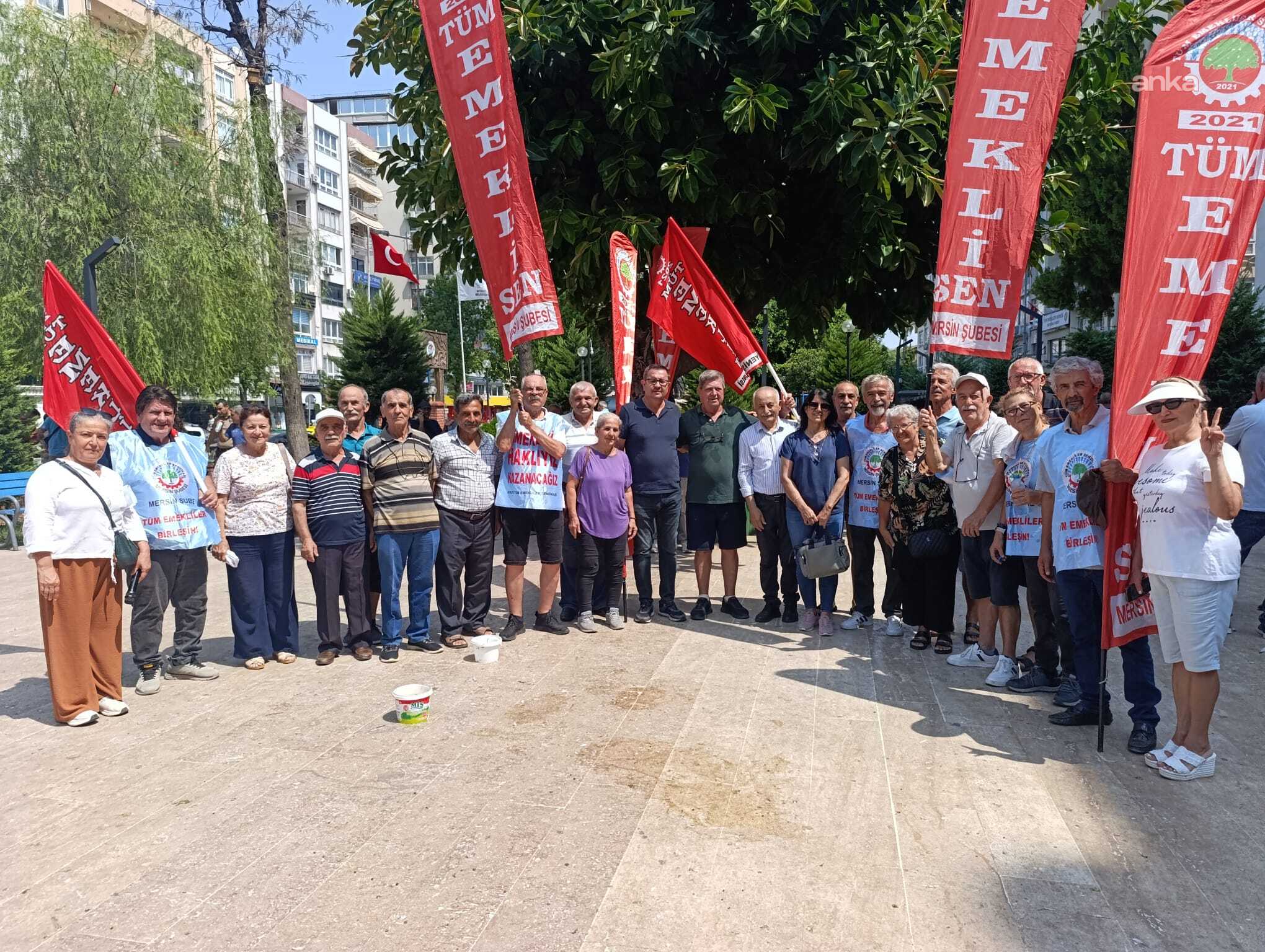 Emeklilerden yüksek enflasyon tepkisi: “Seçimde bunun hesabını sandıkta sormaya kararlıyız”