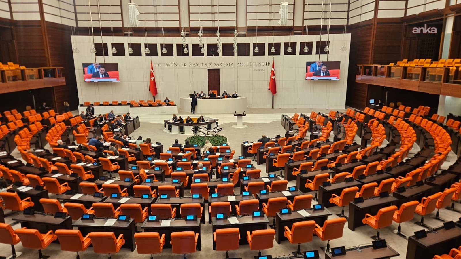 DEM Parti'nin çevre ve madencilik izin süreçlerinde değişikleri içeren 7554 sayılı Kanunu için verdiği araştırma önergesi AK Parti ve MHP oylarıyla reddedildi