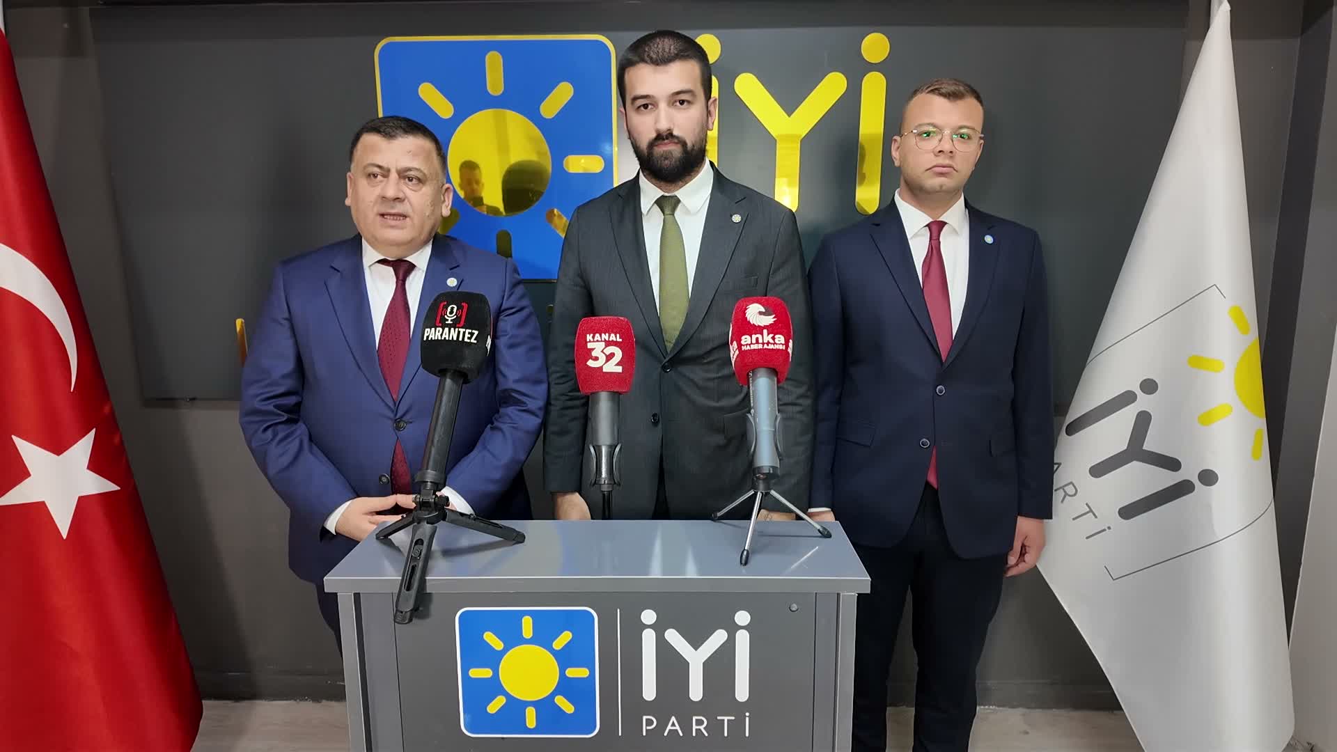 İYİ Parti Gençlik Kolları Başkanı Bayram: Genç kardeşlerimiz gelecek kaygısı yaşıyorlar, geçinemiyorlar