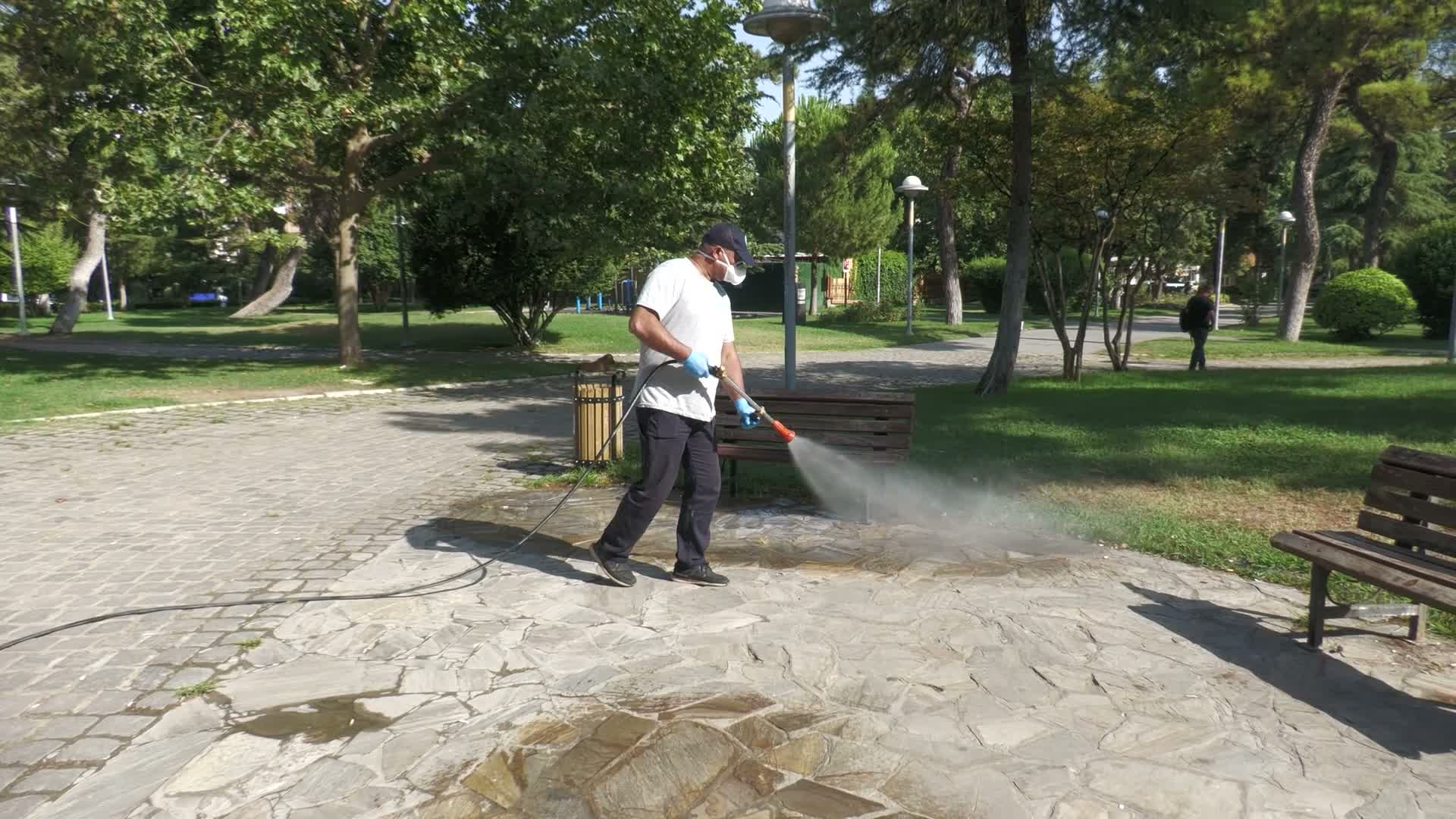 Manisa’nın 17 ilçesinde halk sağlığı için zararlılarla mücadele sürüyor