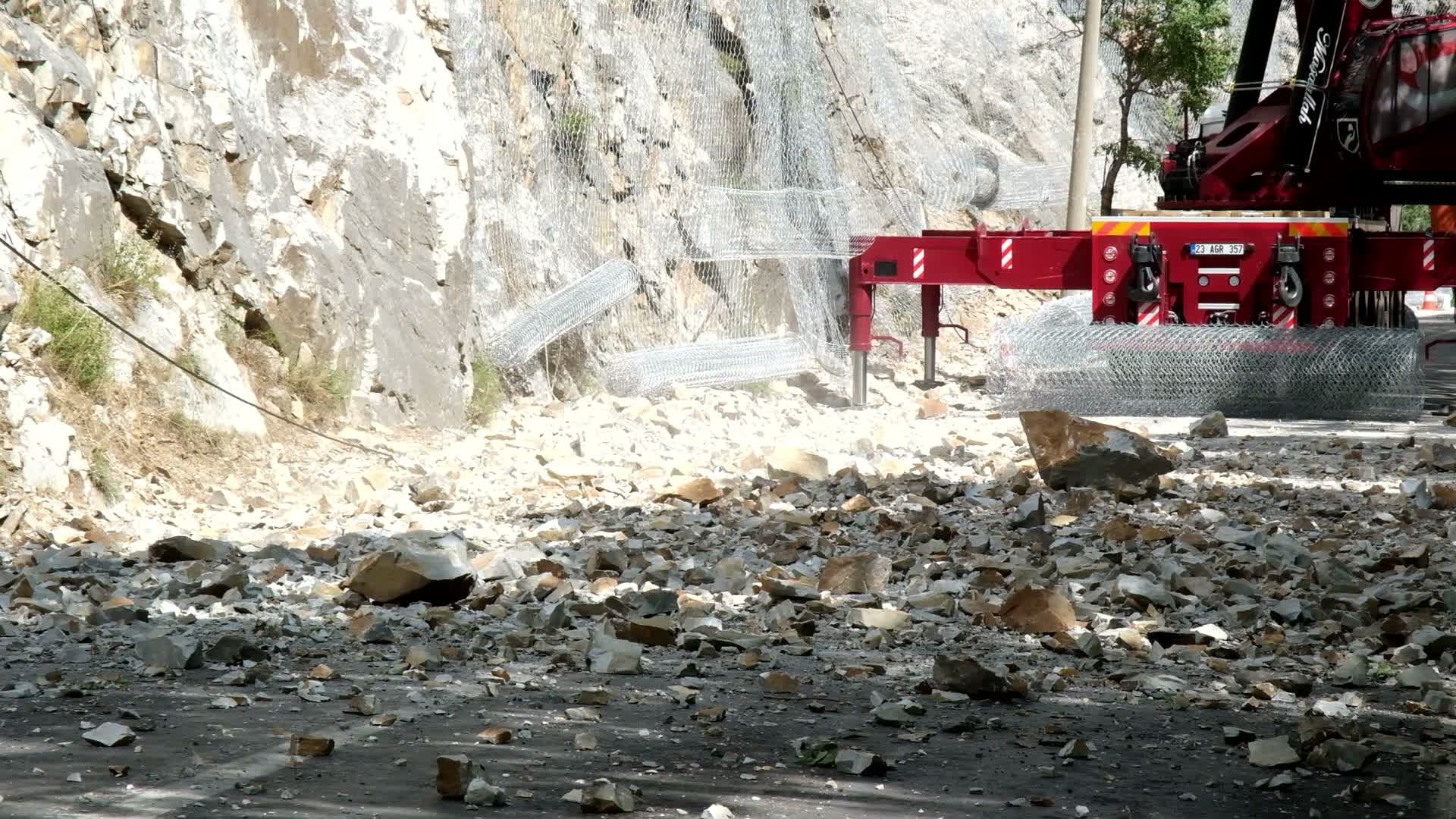 Munzur Vadisi’nde kaya düşmesi riskine karşı önlemler artırılıyor