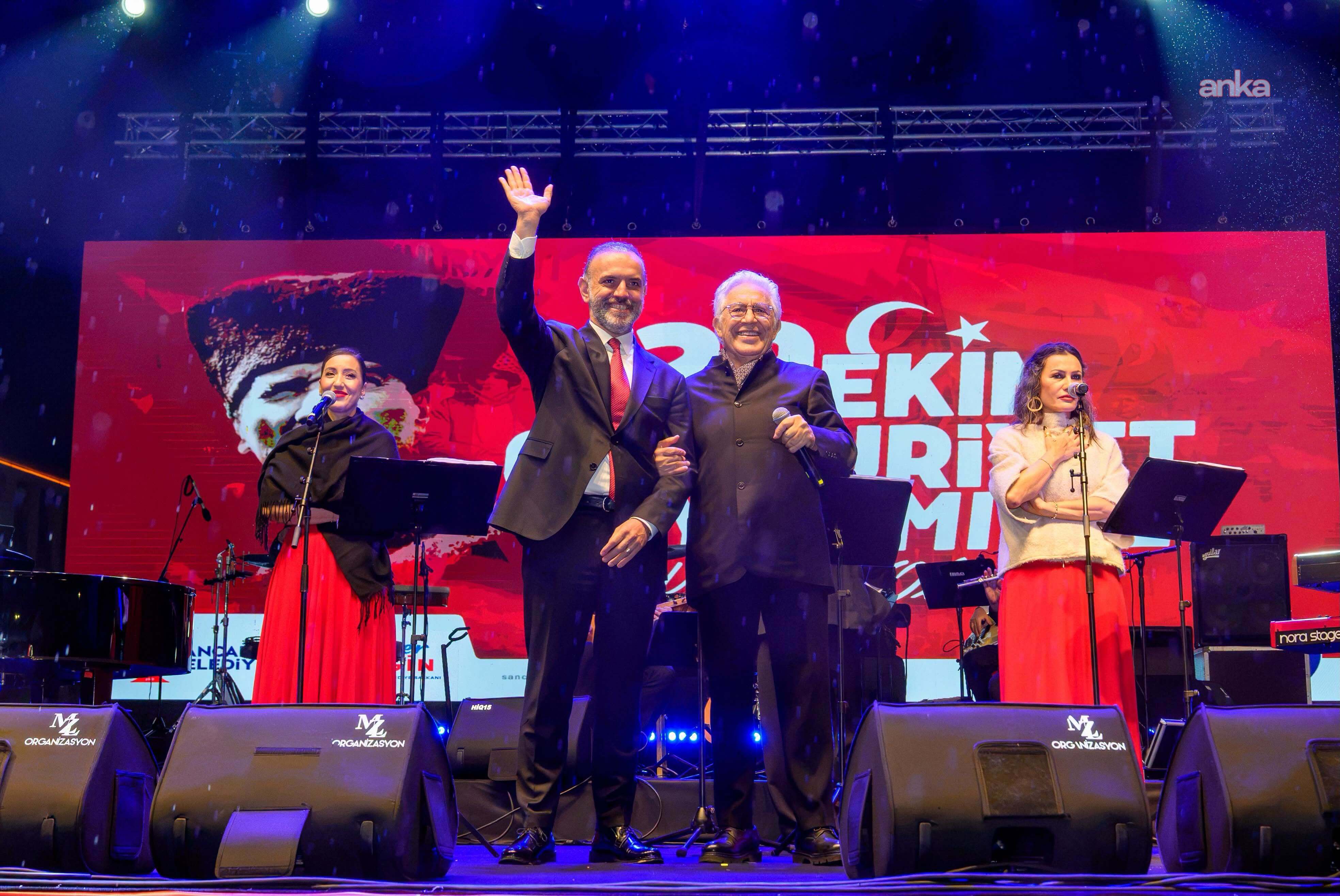 Sancaktepe'de Cumhuriyet coşkusu, Zülfü Livaneli ile zirveye çıktı