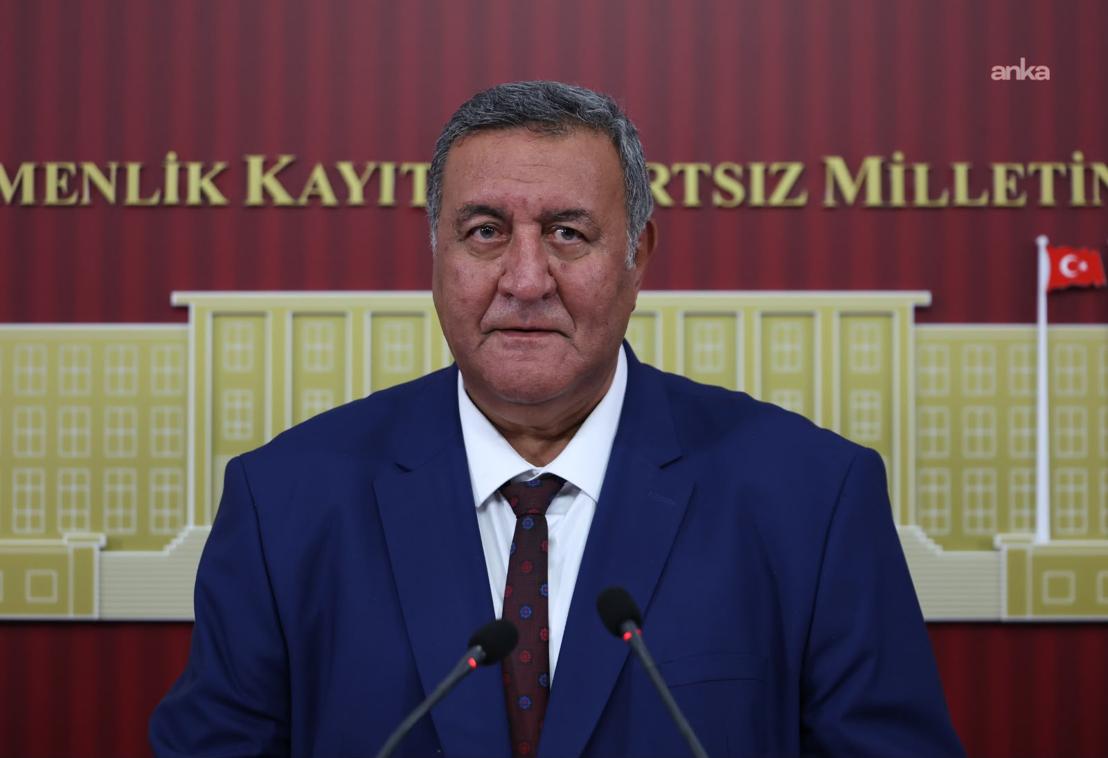 CHP'li Gürer: "'Ya bendensin ya da karşımdasın' anlayışıyla basının kontrol altına alınmak istenmesi kabul edilemez"