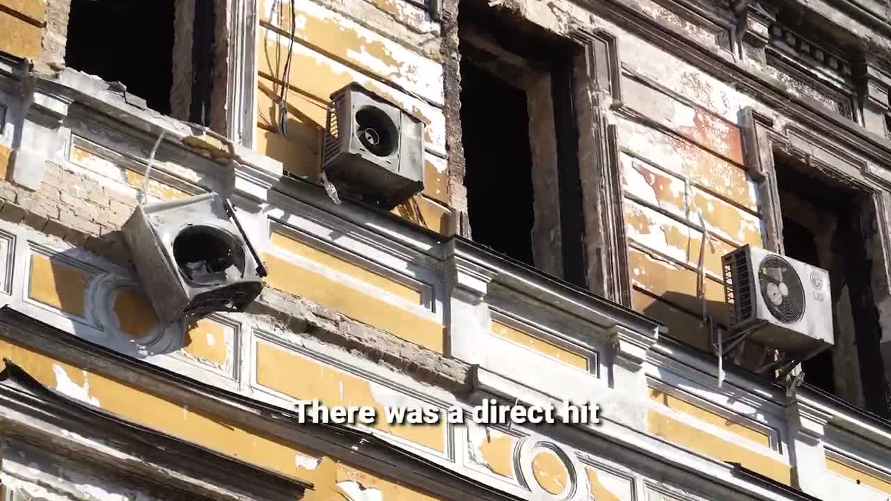Zelenski ve Merz, Kiev'de Rusya'nın vurduğu Ulusal Bilimler Akademisi'ni ziyaret etti