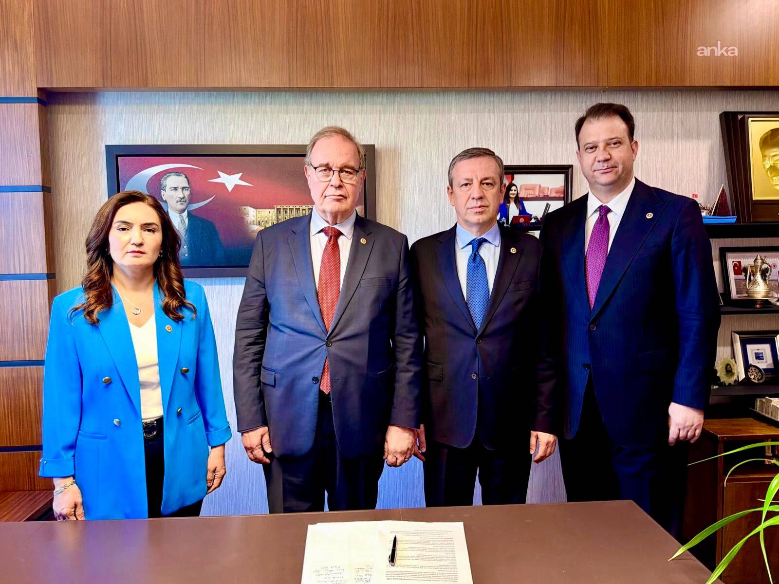 CHP, “çerçeve yasa” teklifini imzaladı: “Halkımız gönlünü ferah tutsun”