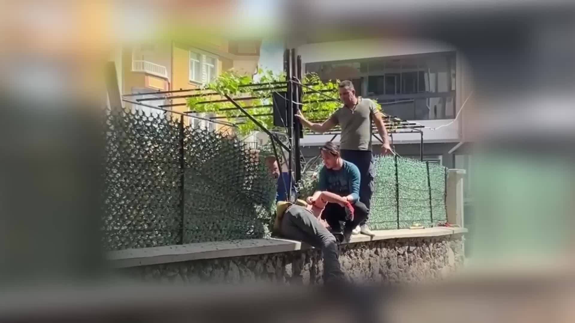 Aksaray'da dördüncü kattan düşen işçi ağır yaralandı