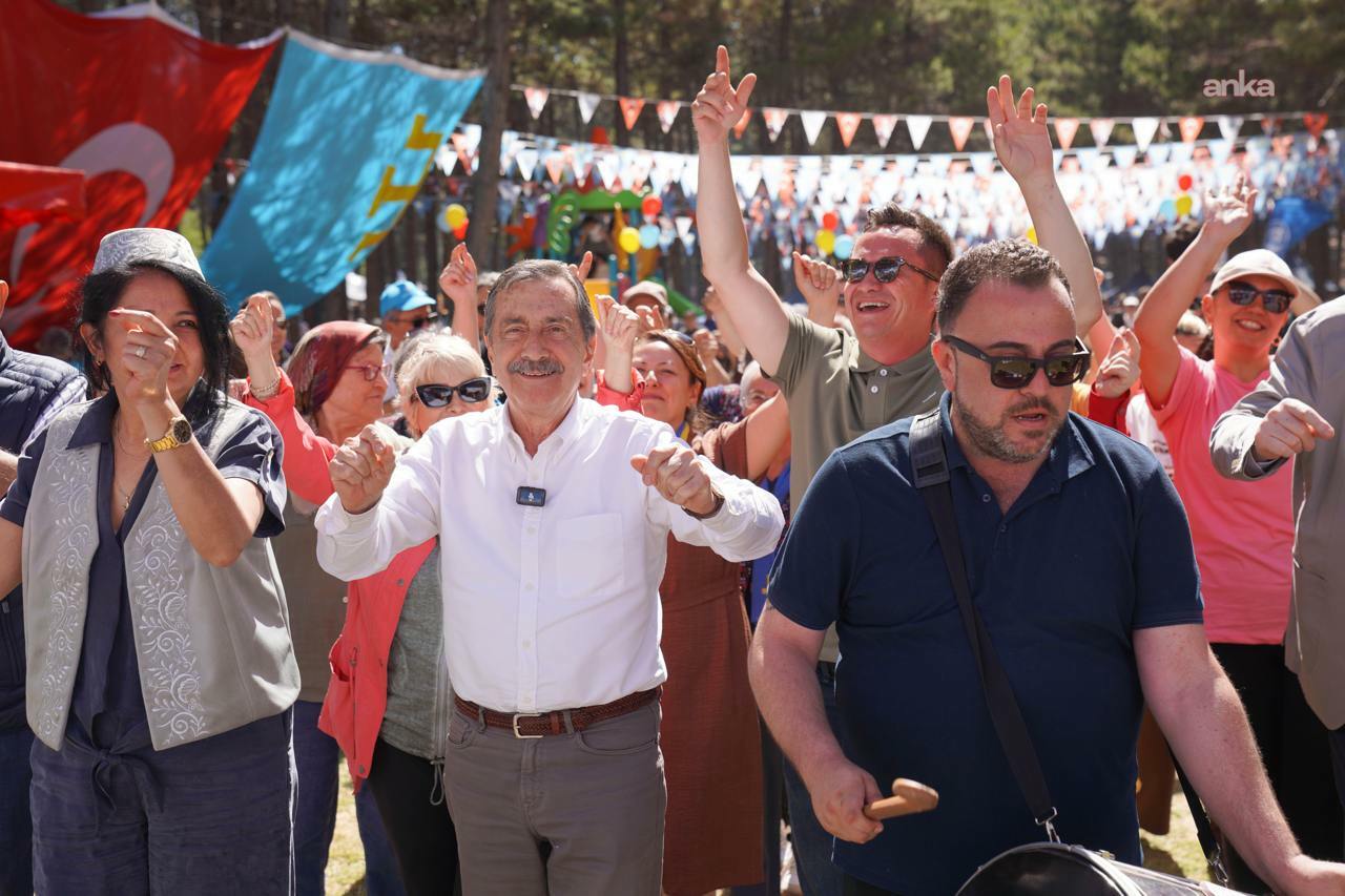 Tepebaşı Belediye Başkanı Ataç, Tepreş coşkusuna ortak oldu