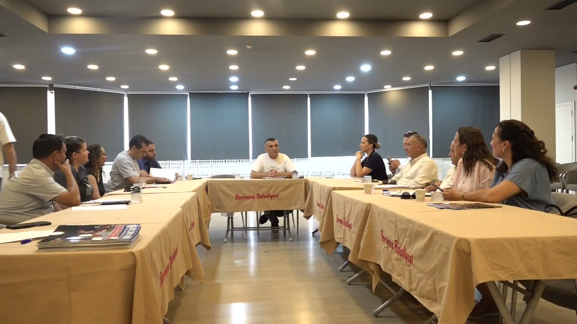 Bornova’da mahallelerin nabzı muhtarlarla tutuluyor
