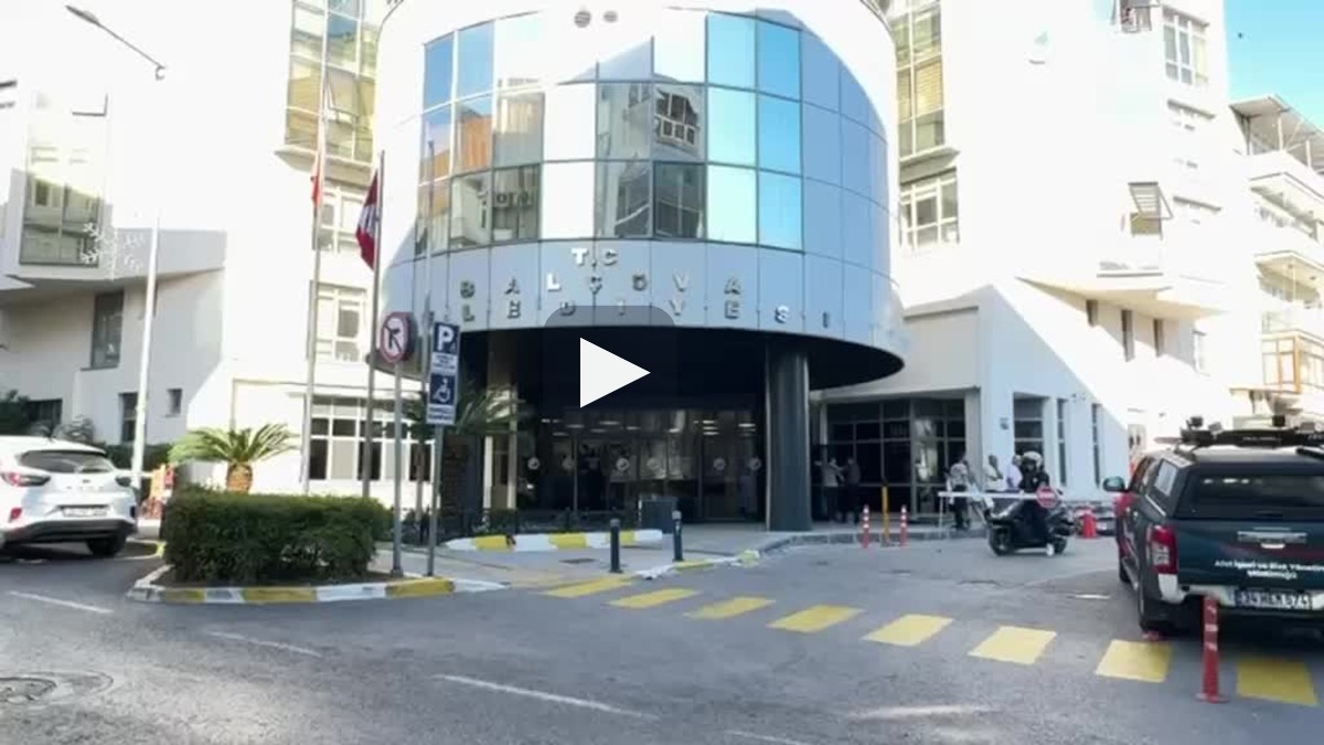 İzmir'de Seferihisar ve Balçova Belediye Başkanları dahil 24 kişi gözaltına alındı
