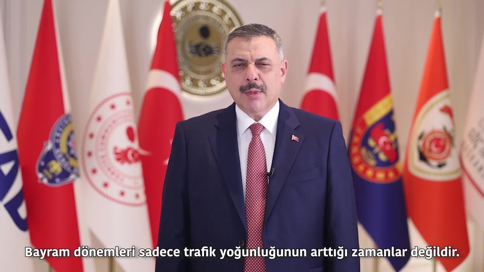 İçişleri Bakanı Çiftçi: "Bayramda yolları denetlemiyor, sizleri koruyoruz"