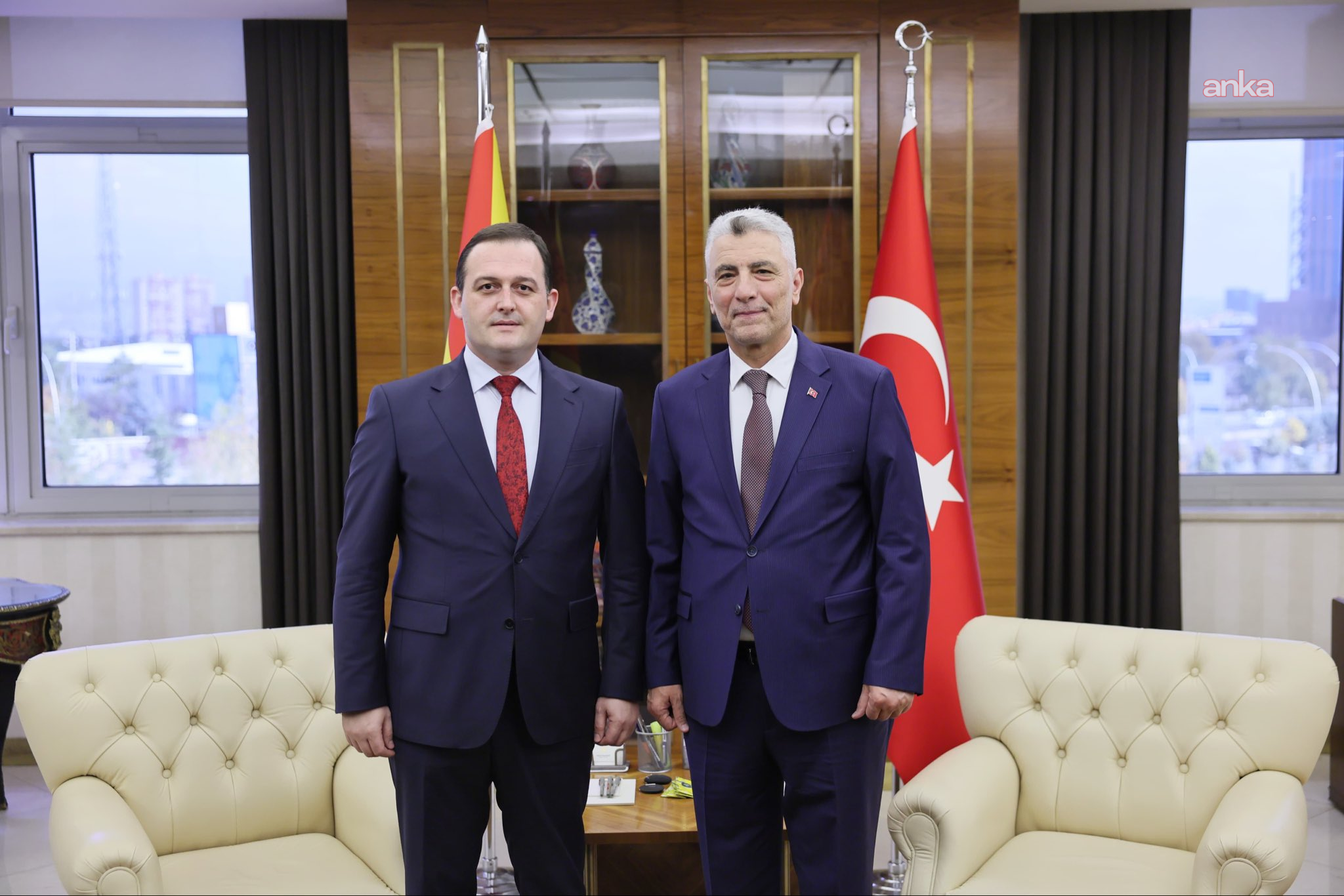 Ticaret Bakanı Bolat, Kuzey Makedonya Uluslararası İş Birlikleri ve Dış Yatırımlar Bakanı Zeynula'yla görüştü