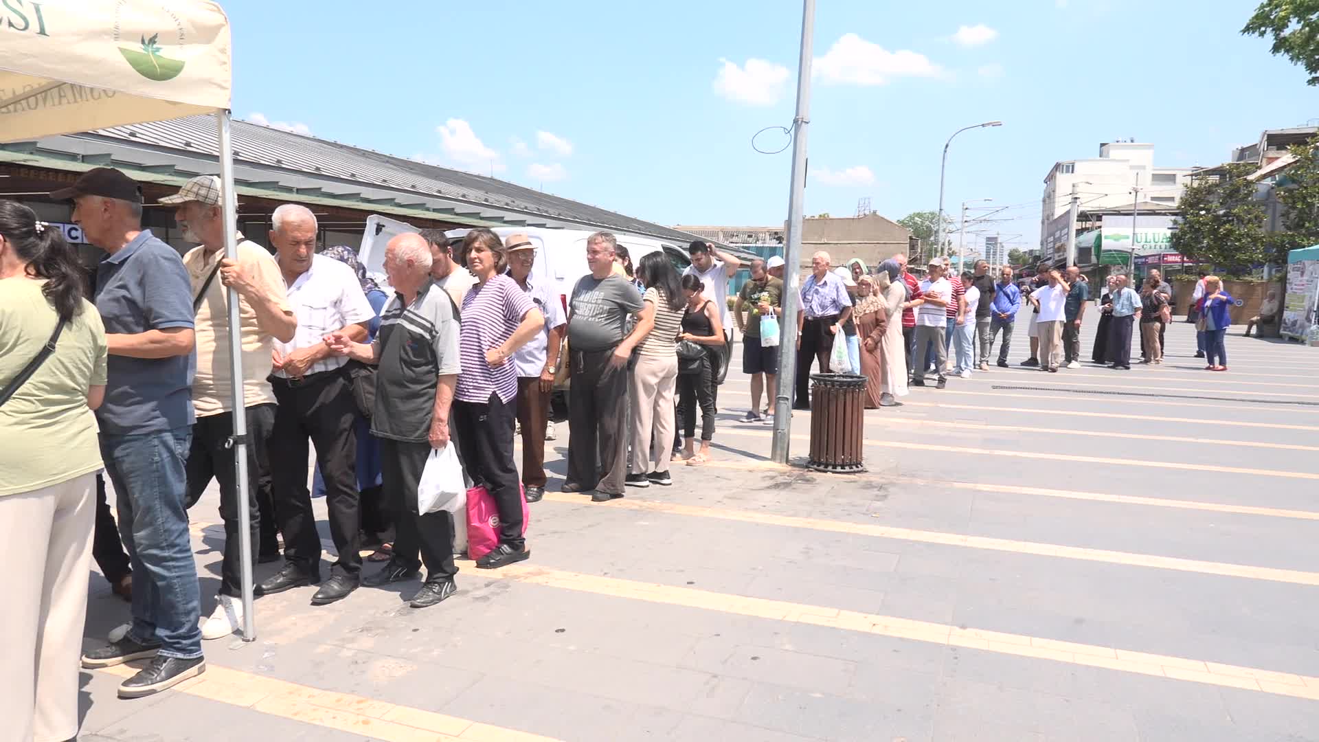 Osmangazi Belediye Başkanı Aydın’dan aşure ikramı