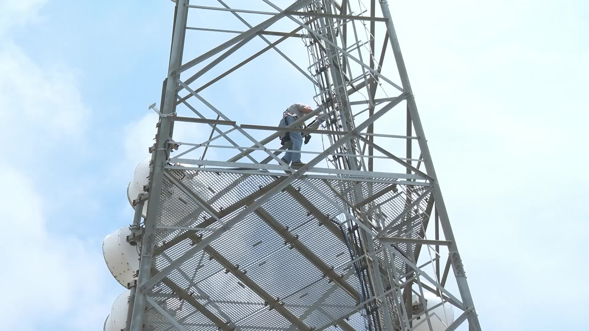 İzmir’in kritik haberleşme altyapısına güneş enerjili güvence