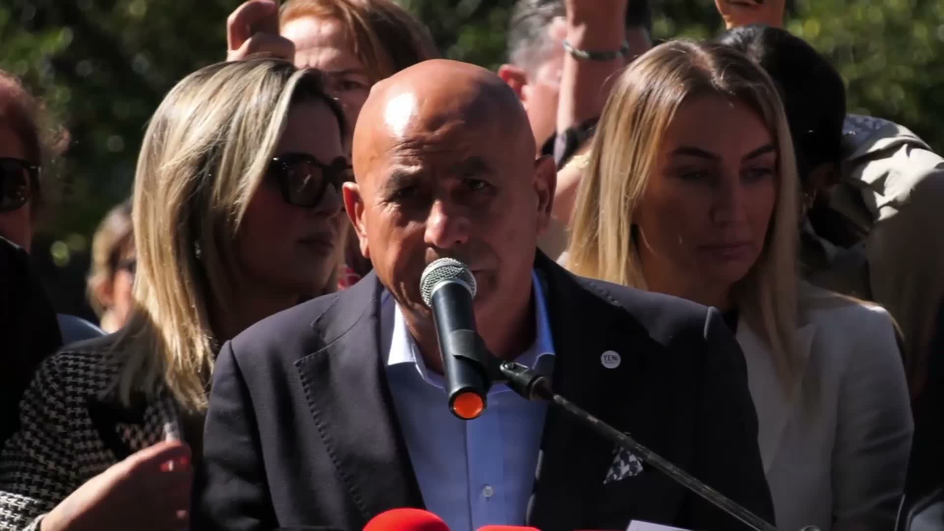 Aile Dayanışma Ağı 46. Buluşmasını Saraçhane'de gerçekleştirdi... Dilek Kaya İmamoğlu: Hepimizin hayatı 18 aydır Silivri'de... Herkes için adalet istiyoruz