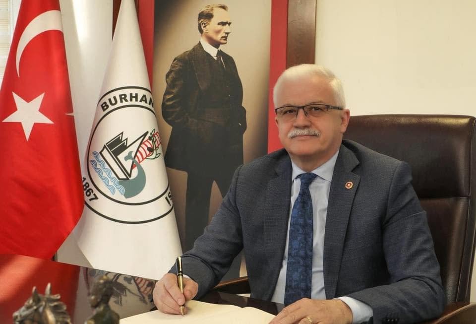 Burhaniye Belediye Başkanı Ali Kemal Deveciler, CHP'den istifa etti, YENİ Parti'ye geçme kararı aldı