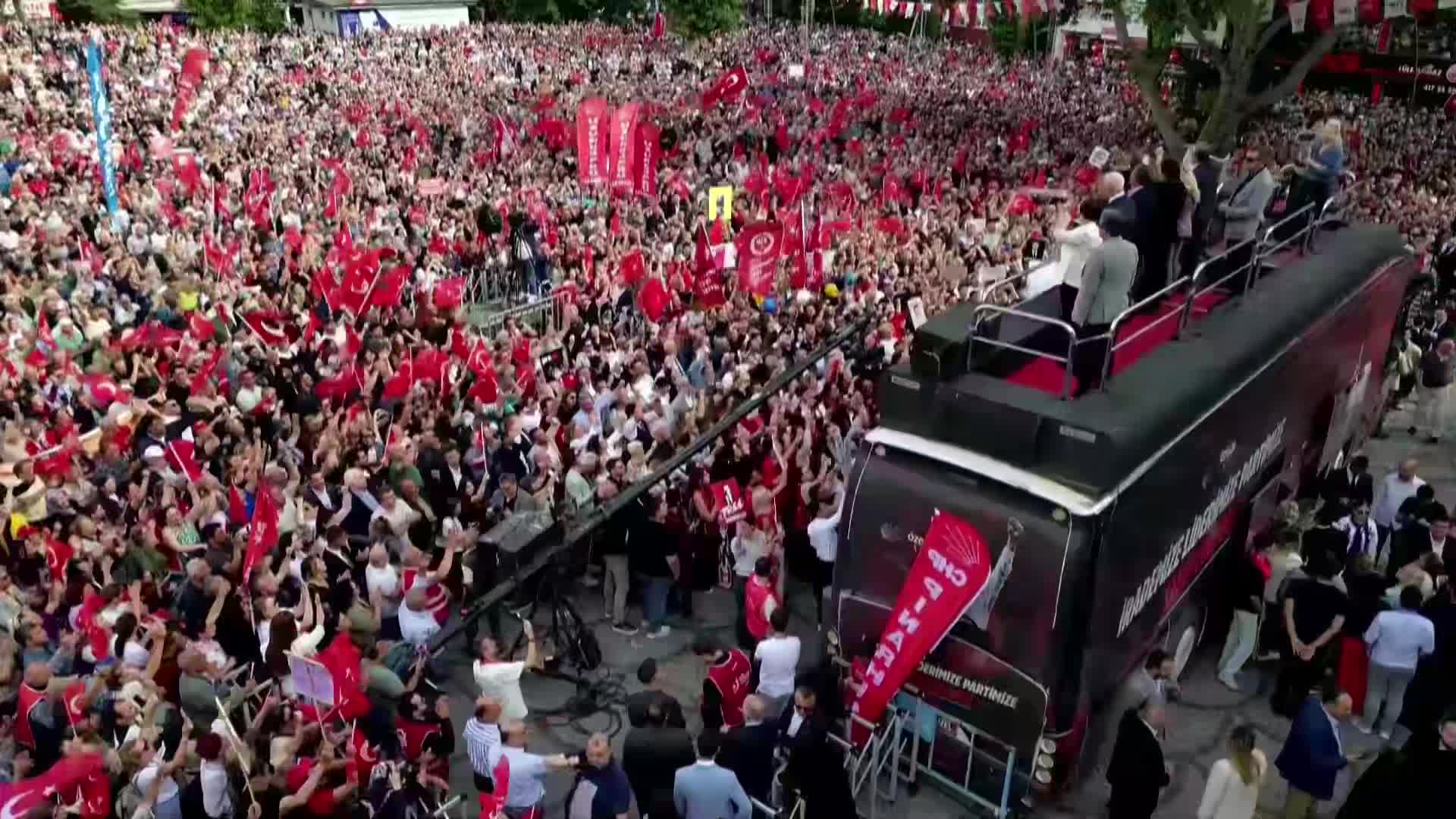 Lüleburgaz Halk Buluşması... Özgür Özel: "Tüm nefesimi milleti iktidar yapmak için tüketeceğim"