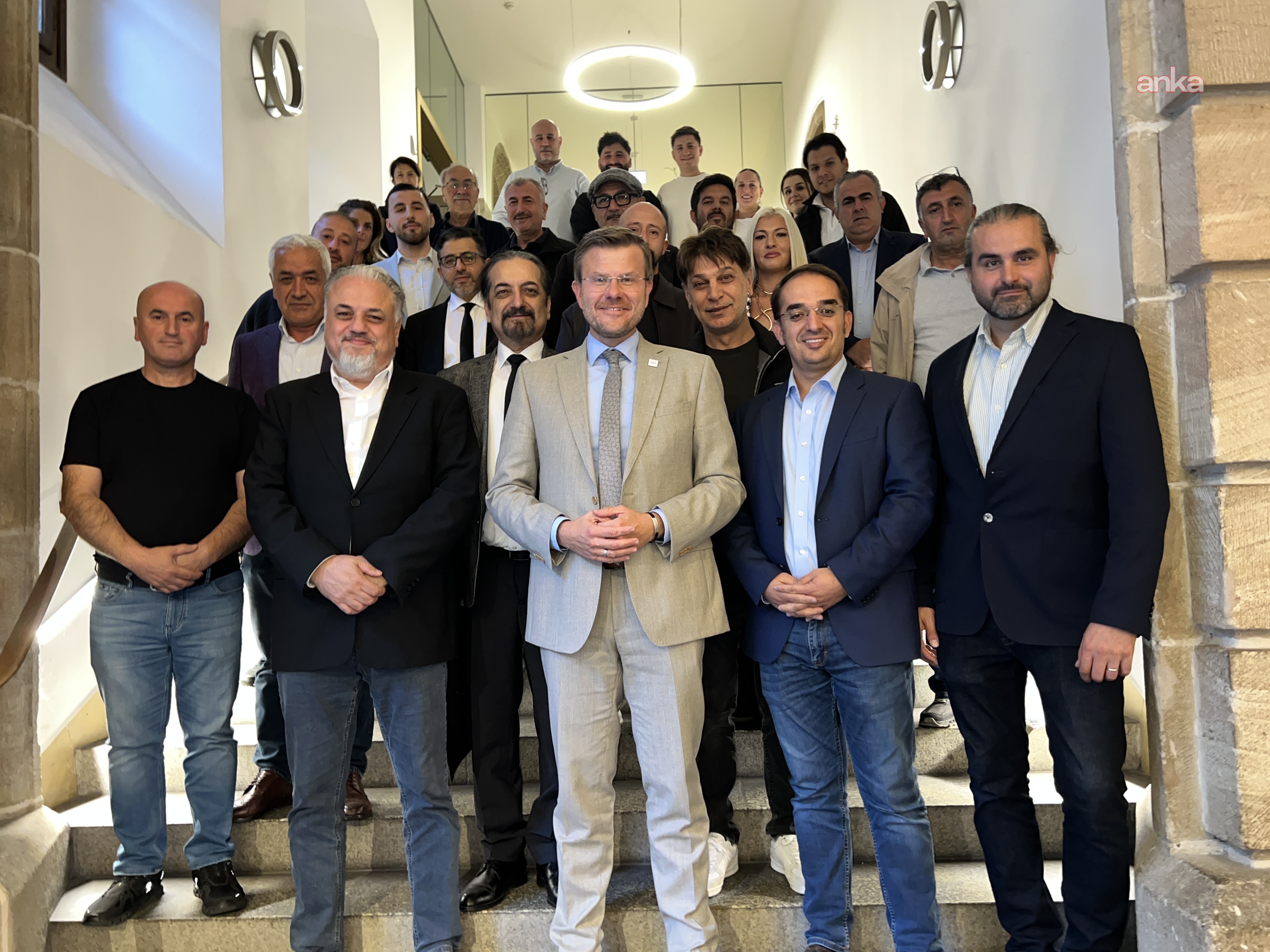 Almanya’da esnaf ve işletmecilerden belediyeye 'Daha güvenli ve temiz bir semt" çağrısı