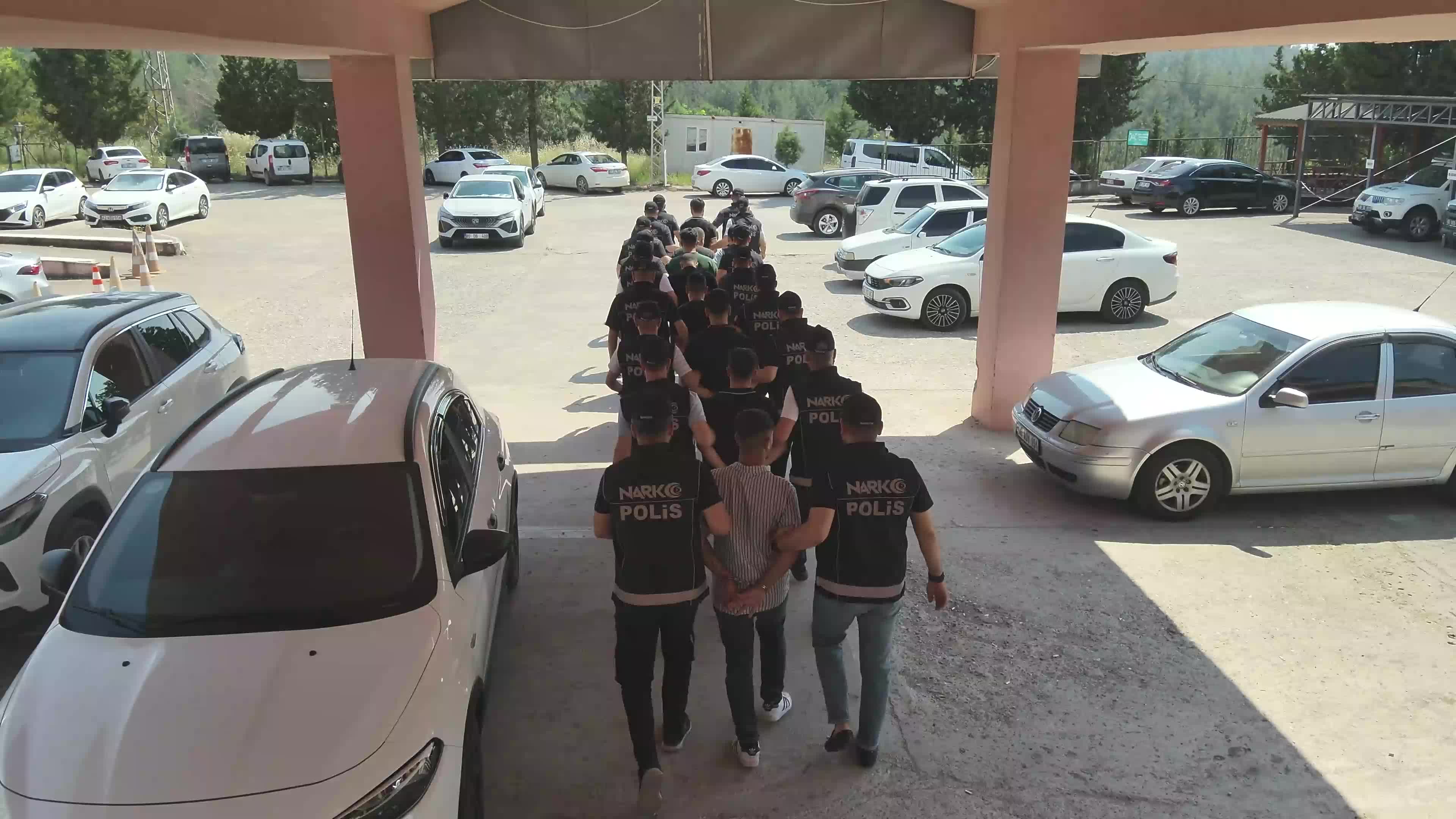 Osmaniye'de uyuşturucu operasyonu: 7 kişi tutuklandı